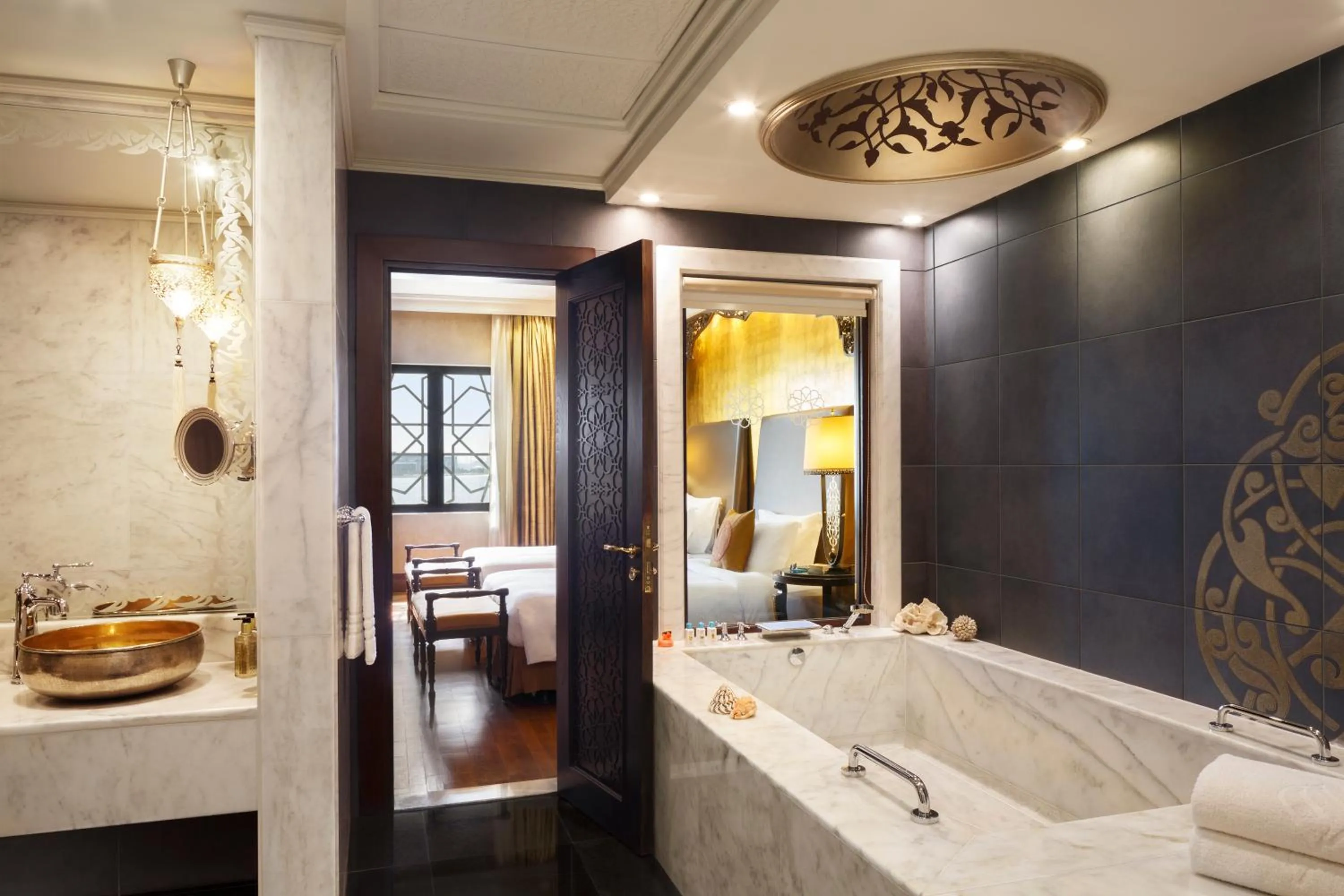 Bathroom in Jumeirah Zabeel Saray Dubai