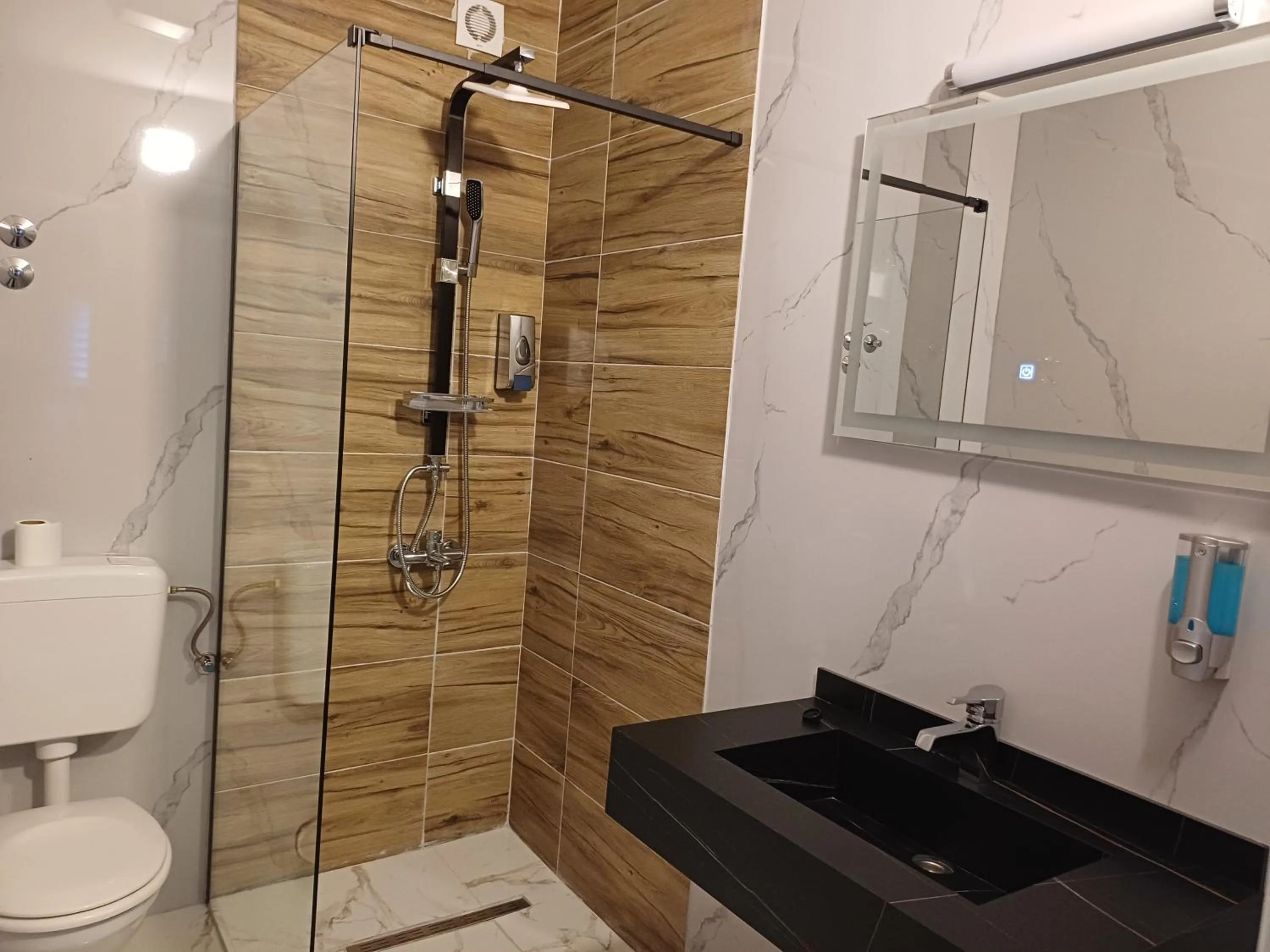 Shower in Villa Anri