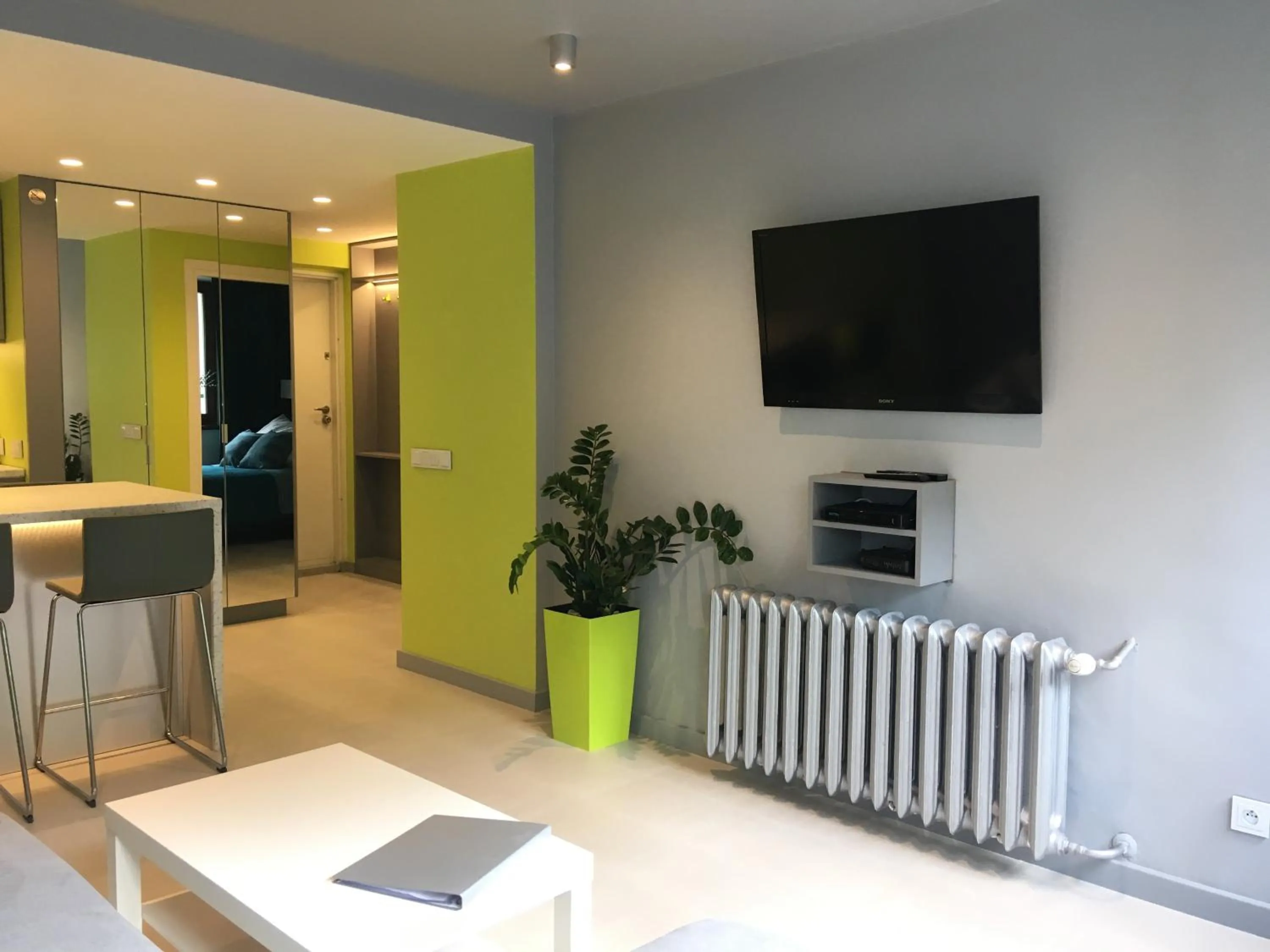 Photo of the whole room in Good Time Apartments Warsaw City Center