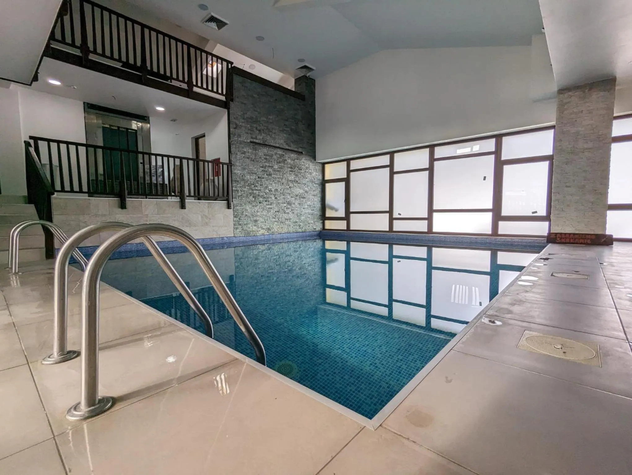 Swimming pool in Hotel Pahuljica