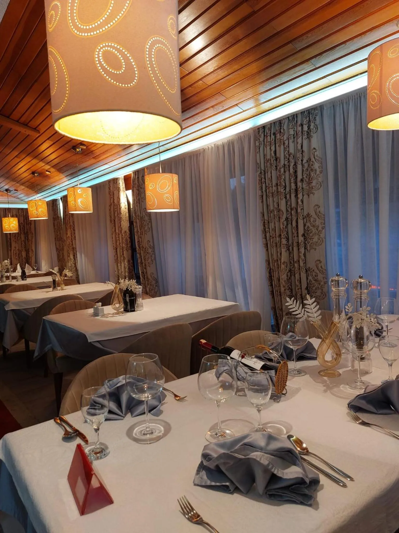 Restaurant/places to eat in Hotel Pahuljica