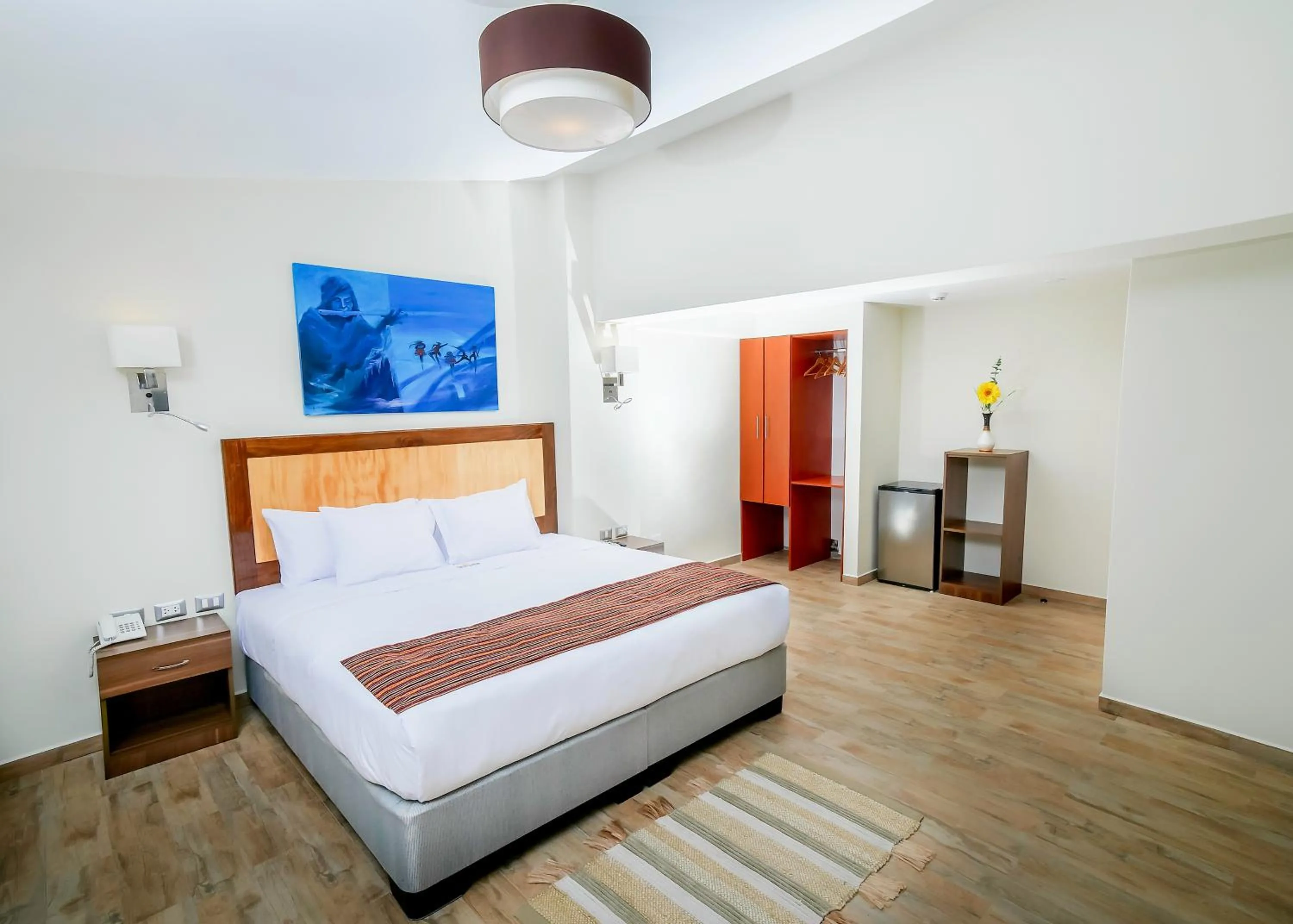 Bed in Golden Sunrise Machupicchu