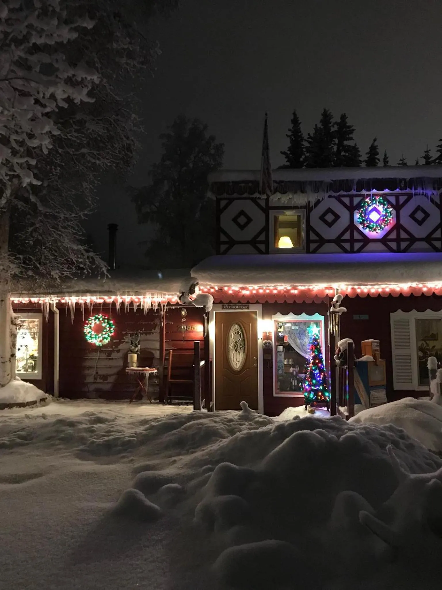 Property building in Billie's Backpackers Hostel
