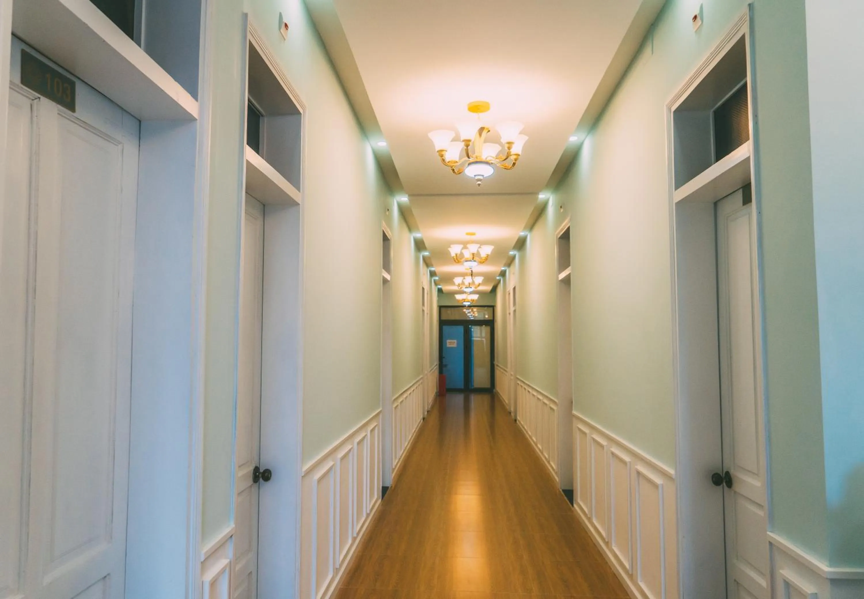 Photo of the whole room in Bamboo Hotel