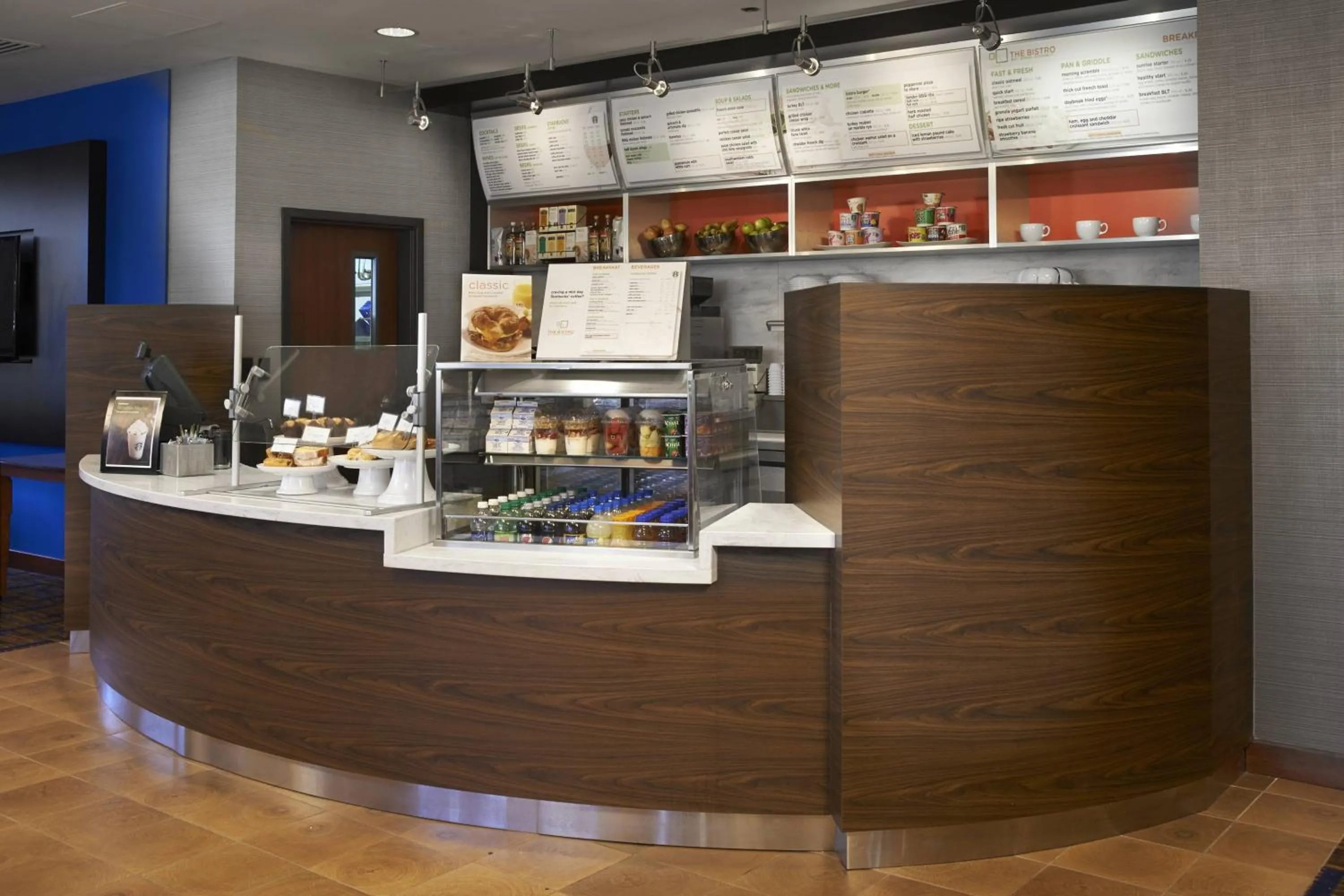 Restaurant/places to eat in Courtyard Shelton