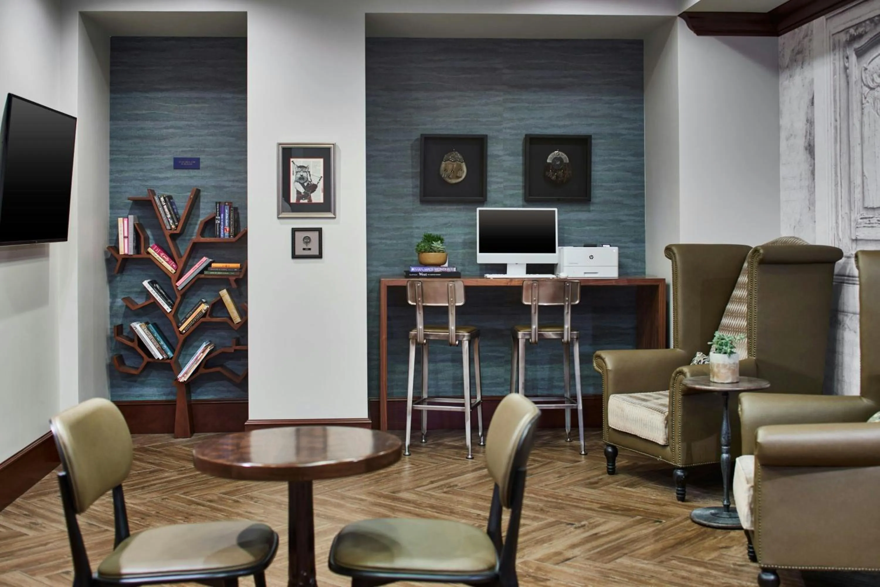 Restaurant/places to eat in Renaissance Birmingham Ross Bridge Golf Resort & Spa