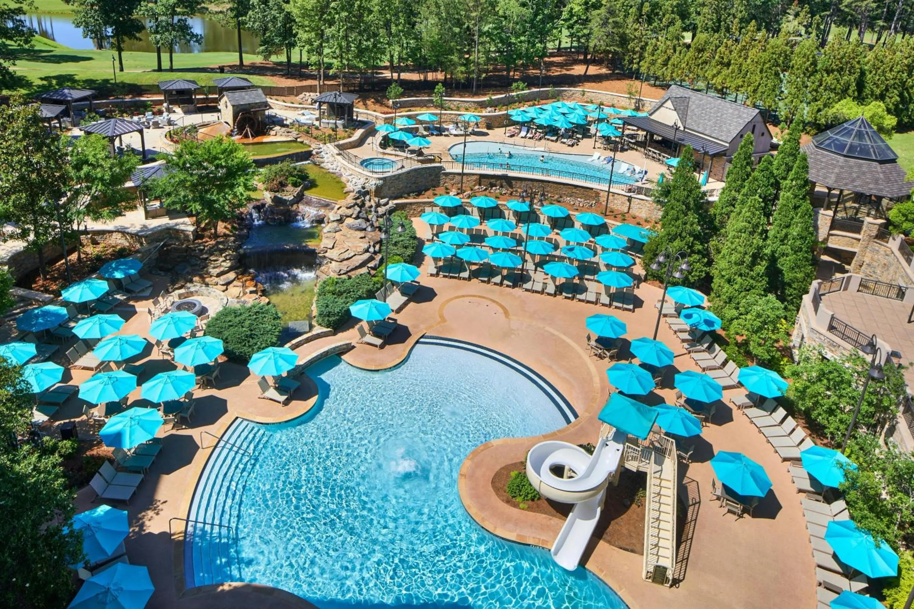 Swimming pool in Renaissance Birmingham Ross Bridge Golf Resort & Spa