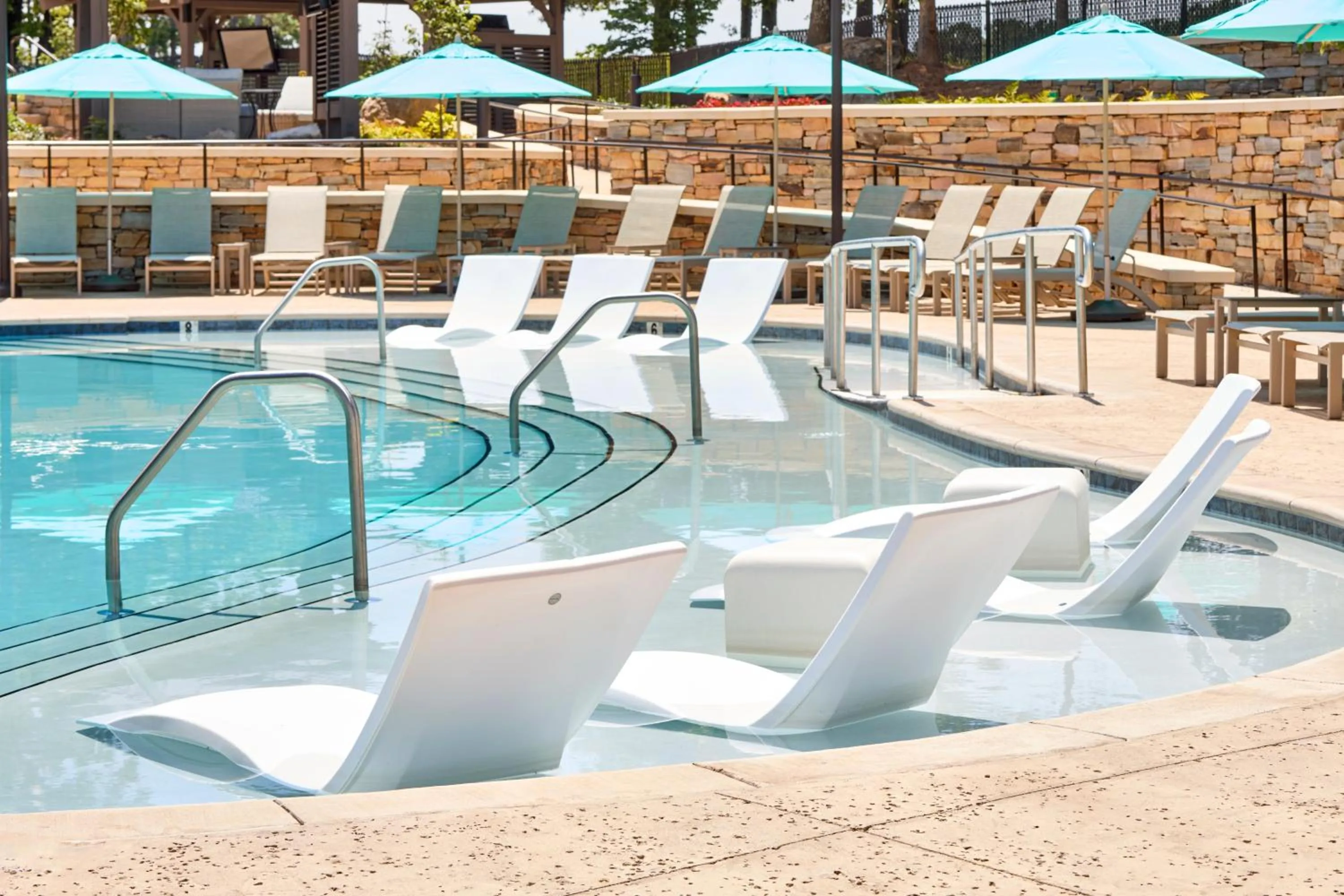 Swimming pool in Renaissance Birmingham Ross Bridge Golf Resort & Spa