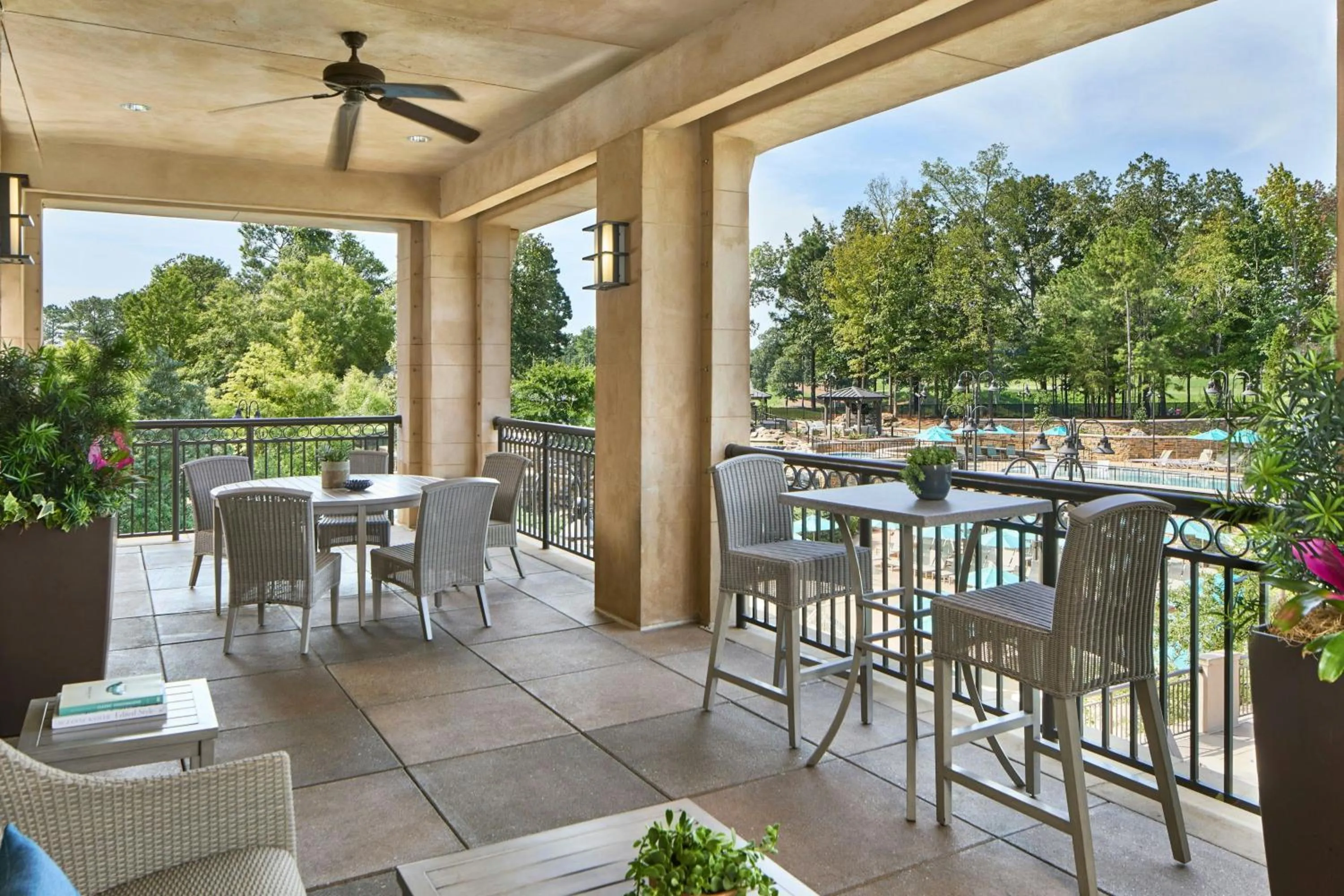 Swimming pool in Renaissance Birmingham Ross Bridge Golf Resort & Spa