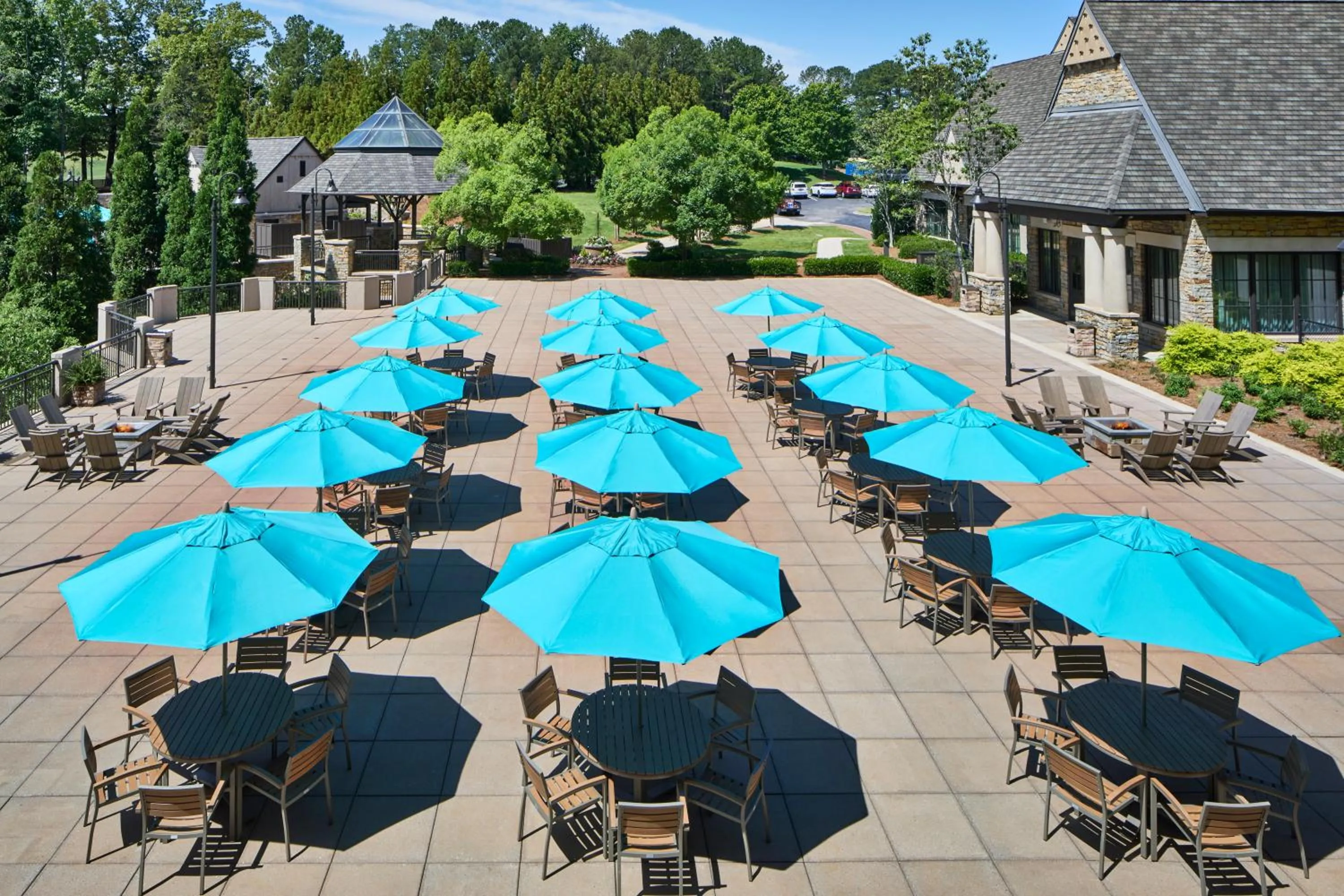 Patio in Renaissance Birmingham Ross Bridge Golf Resort & Spa