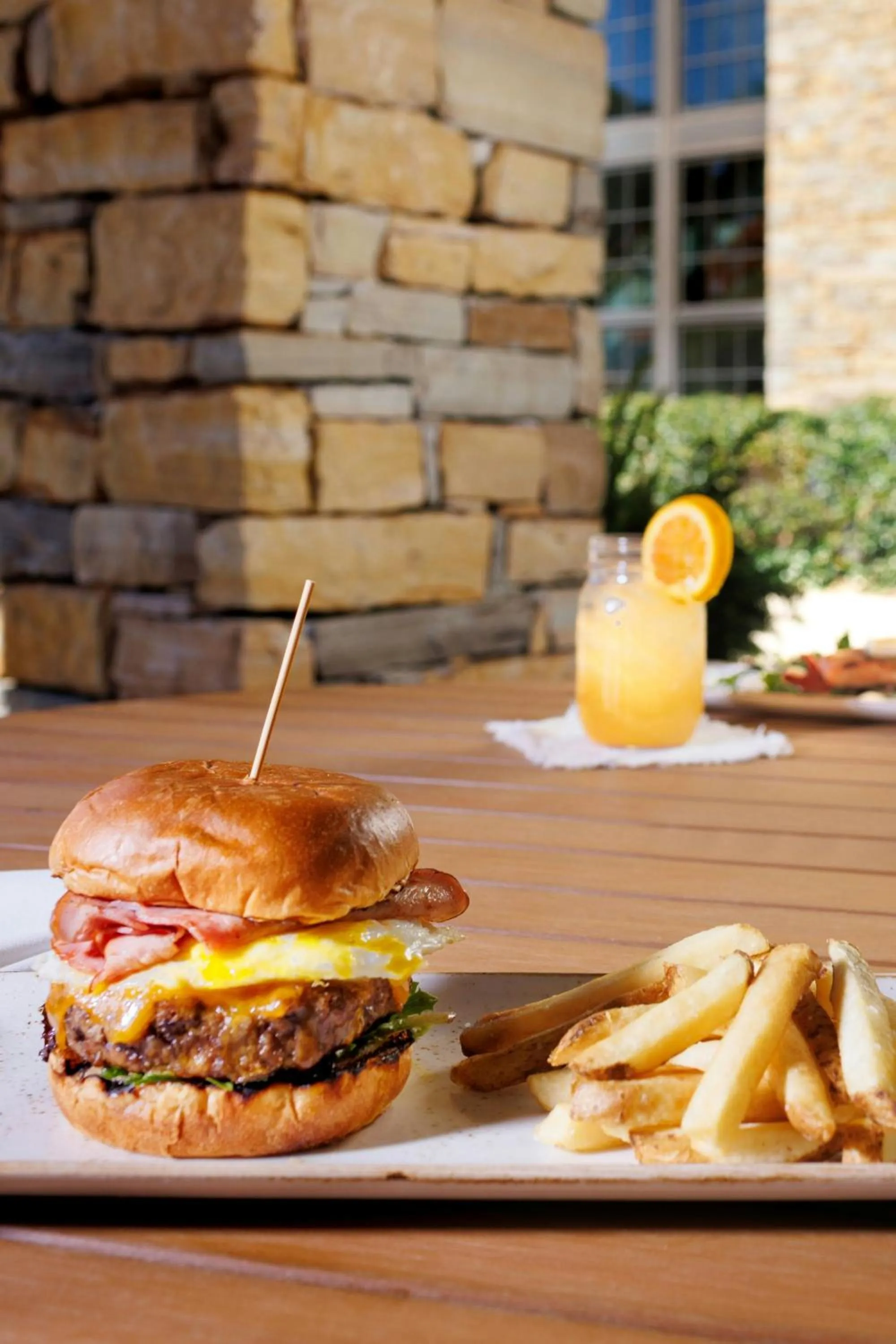 Restaurant/places to eat in Renaissance Birmingham Ross Bridge Golf Resort & Spa
