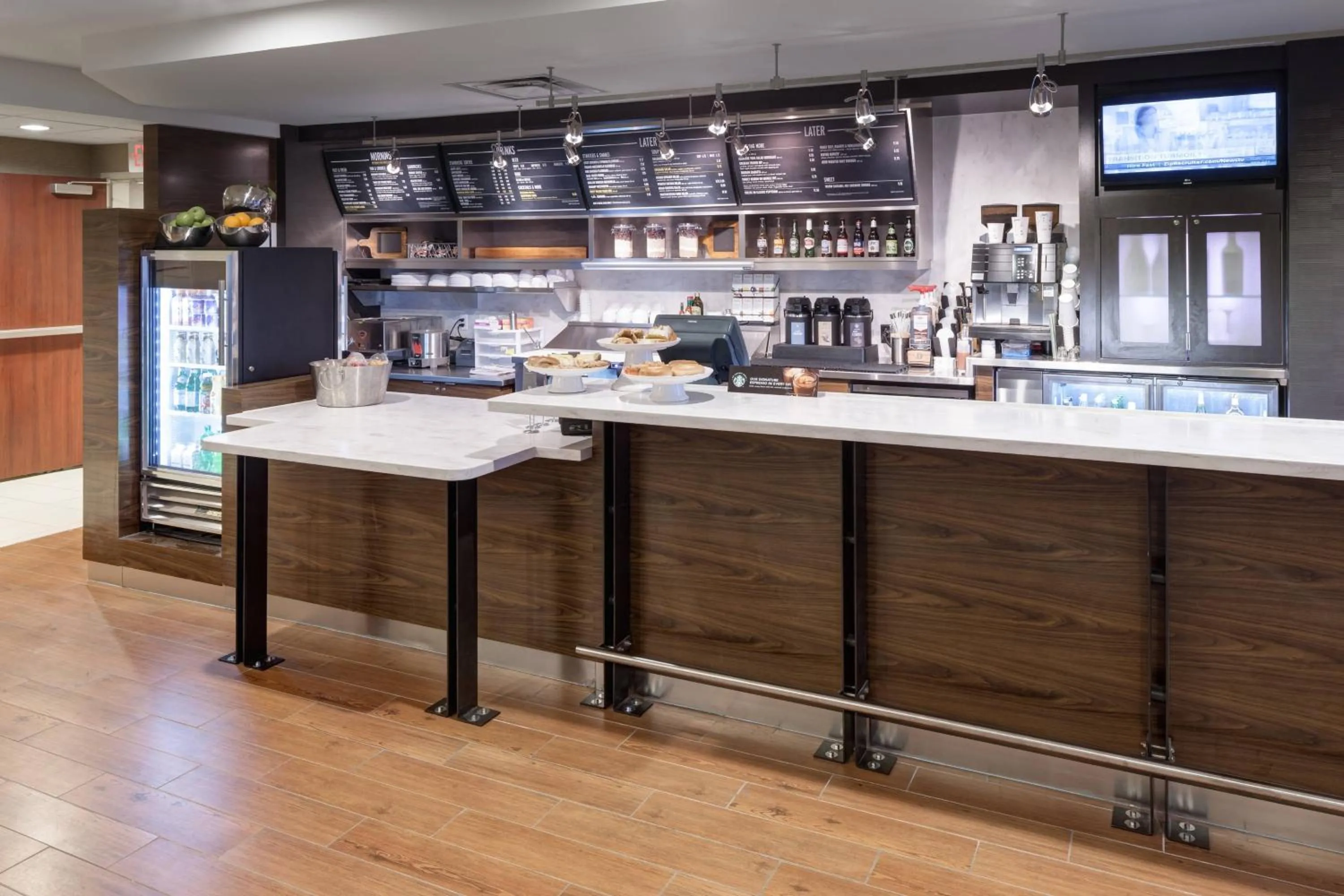 Restaurant/places to eat in Courtyard by Marriott Birmingham Trussville