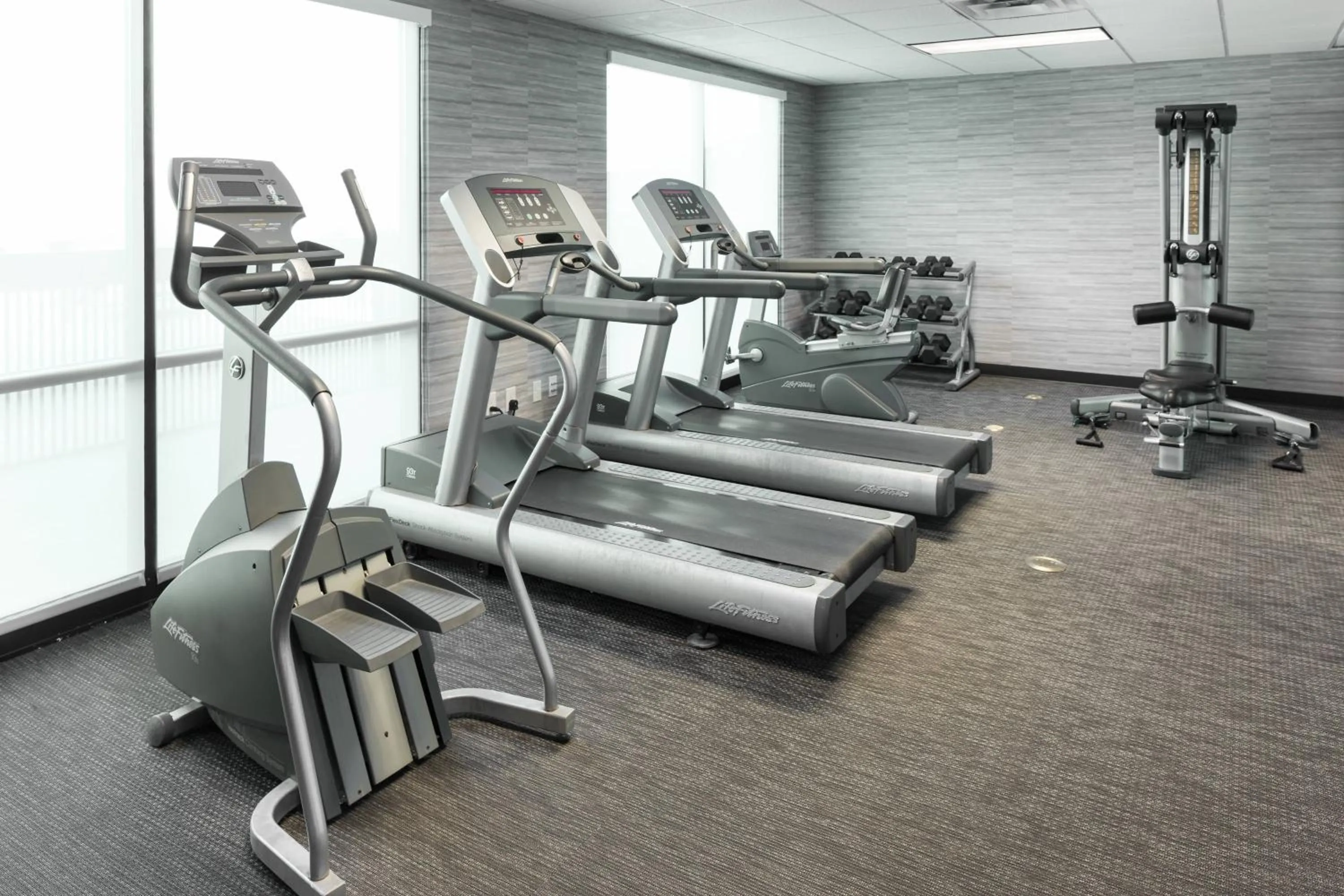 Fitness centre/facilities in Courtyard by Marriott Birmingham Trussville