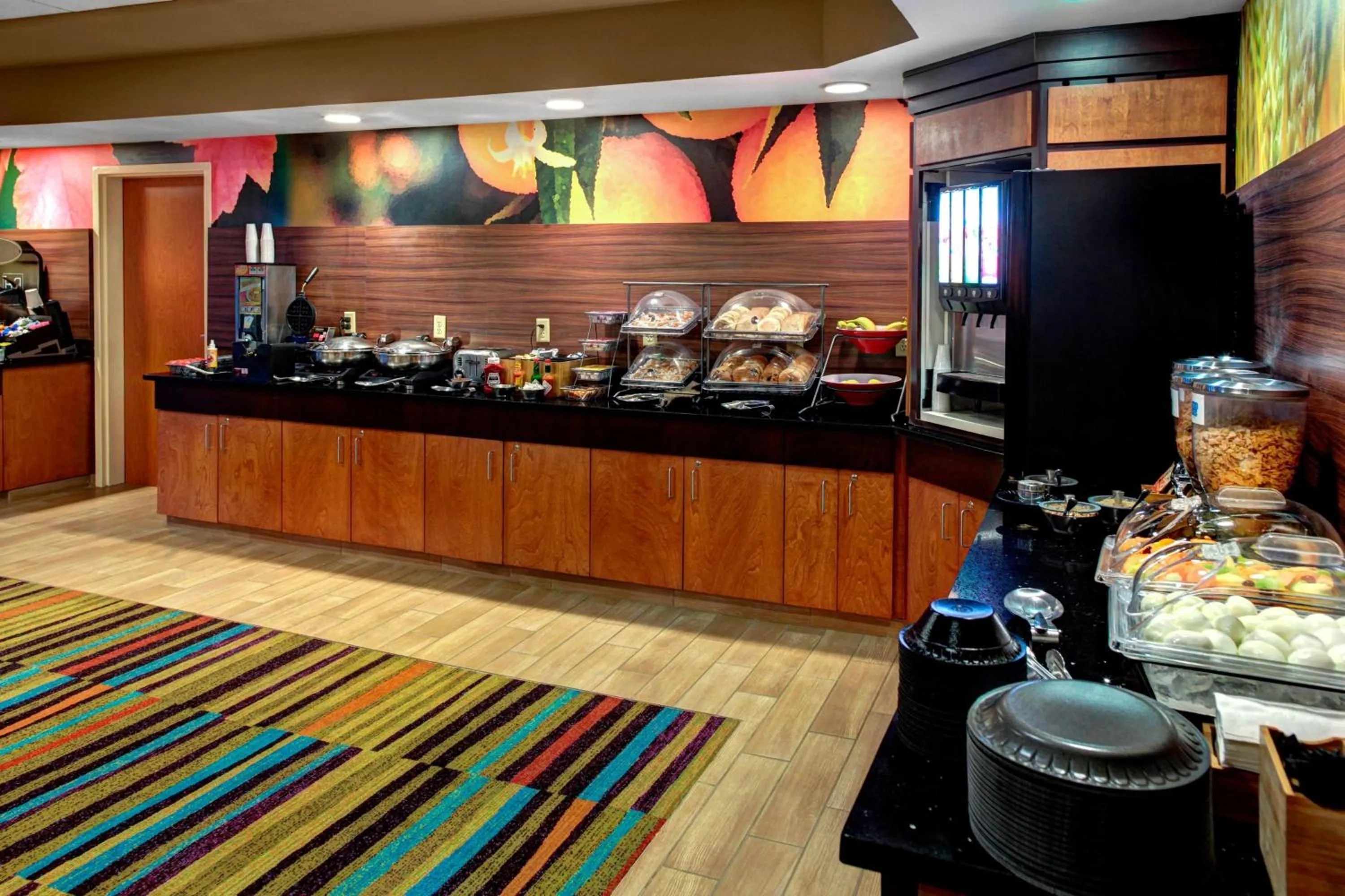 Breakfast in Fairfield by Marriott Inn & Suites Anniston Oxford