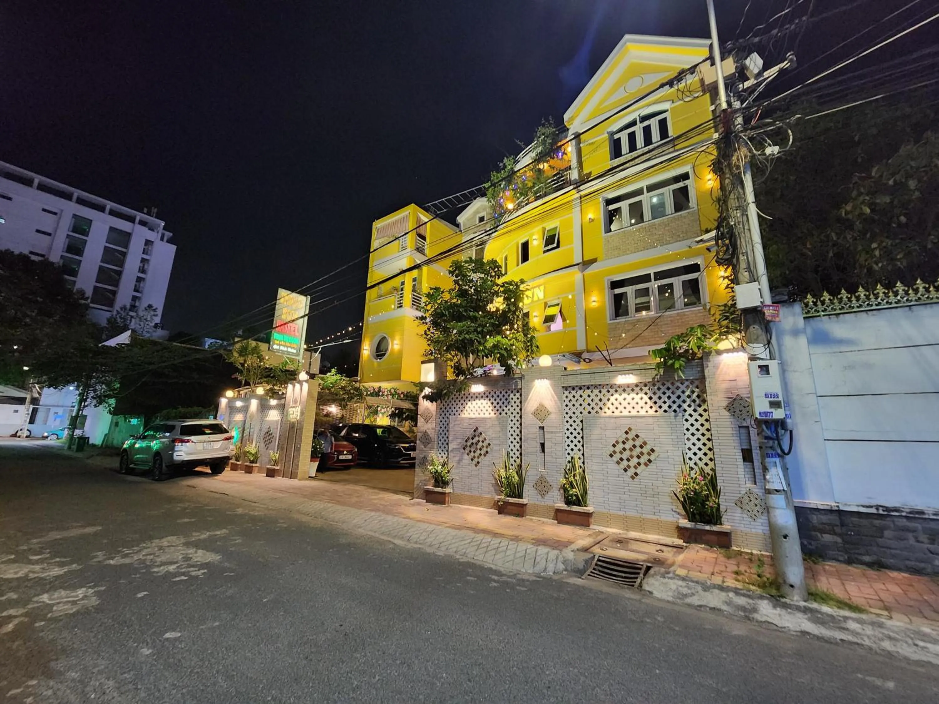 Ngoc Son Hotel