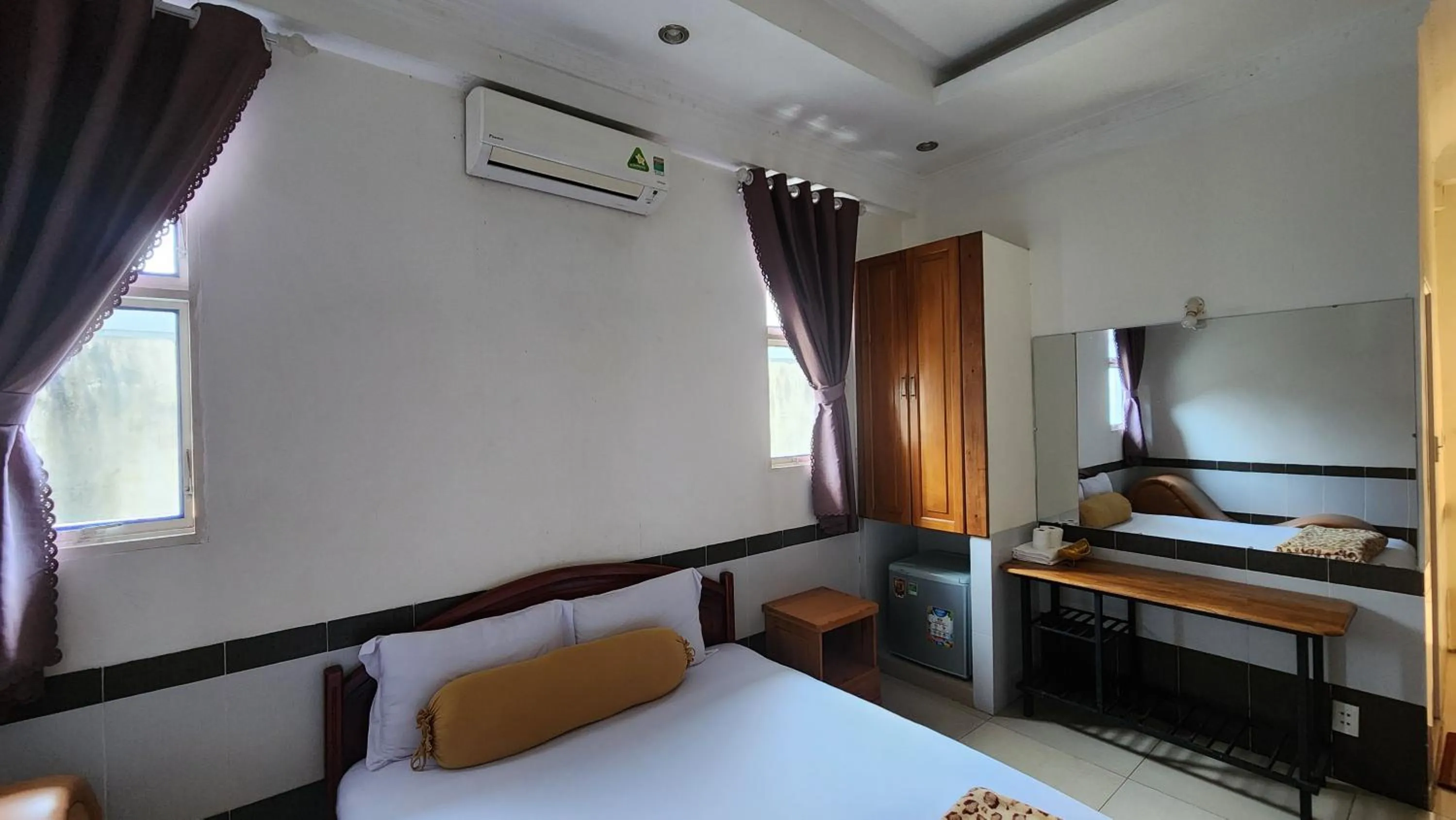 Bed in Ngoc Son Hotel