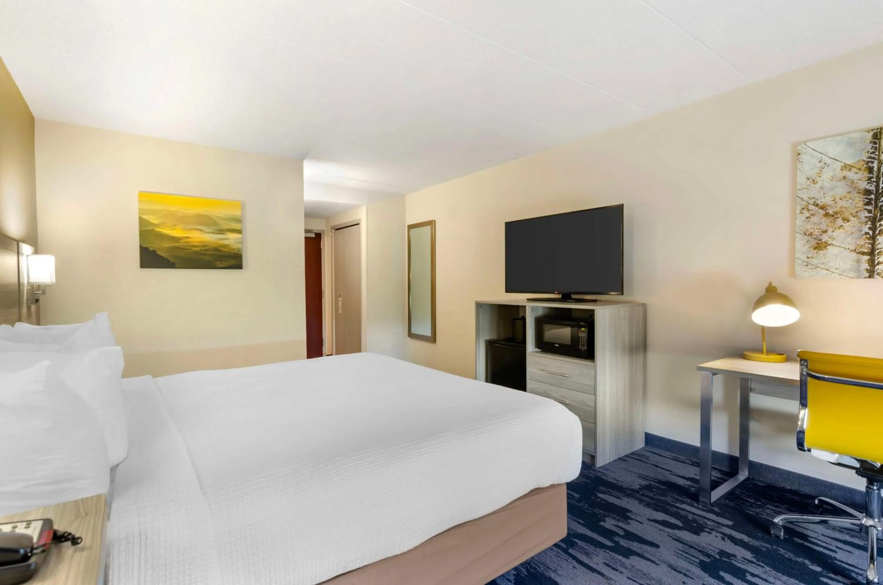 Bedroom, Bed in Best Western Plus Beckley Inn