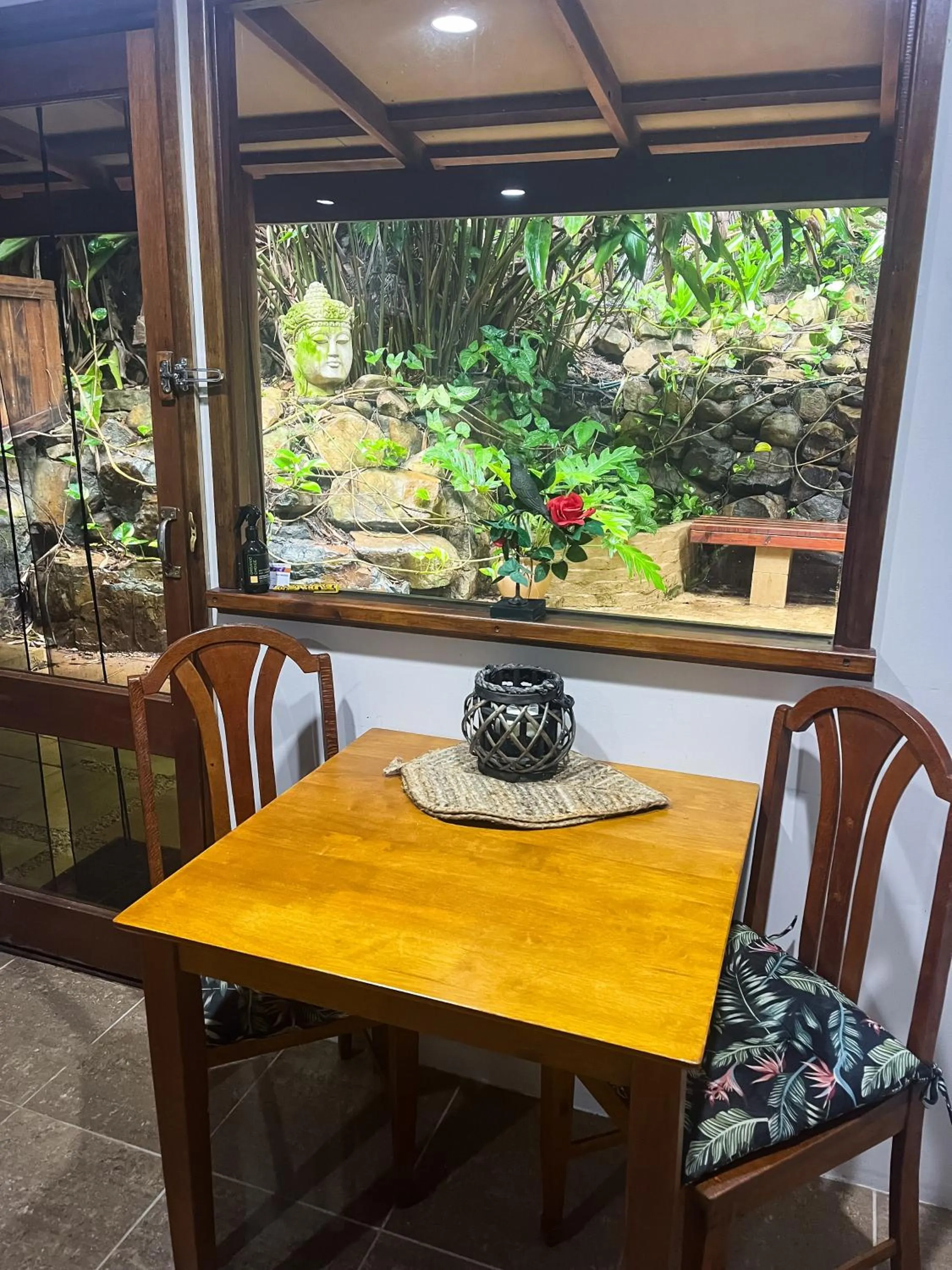 Dining area in Whitsundays Retreat