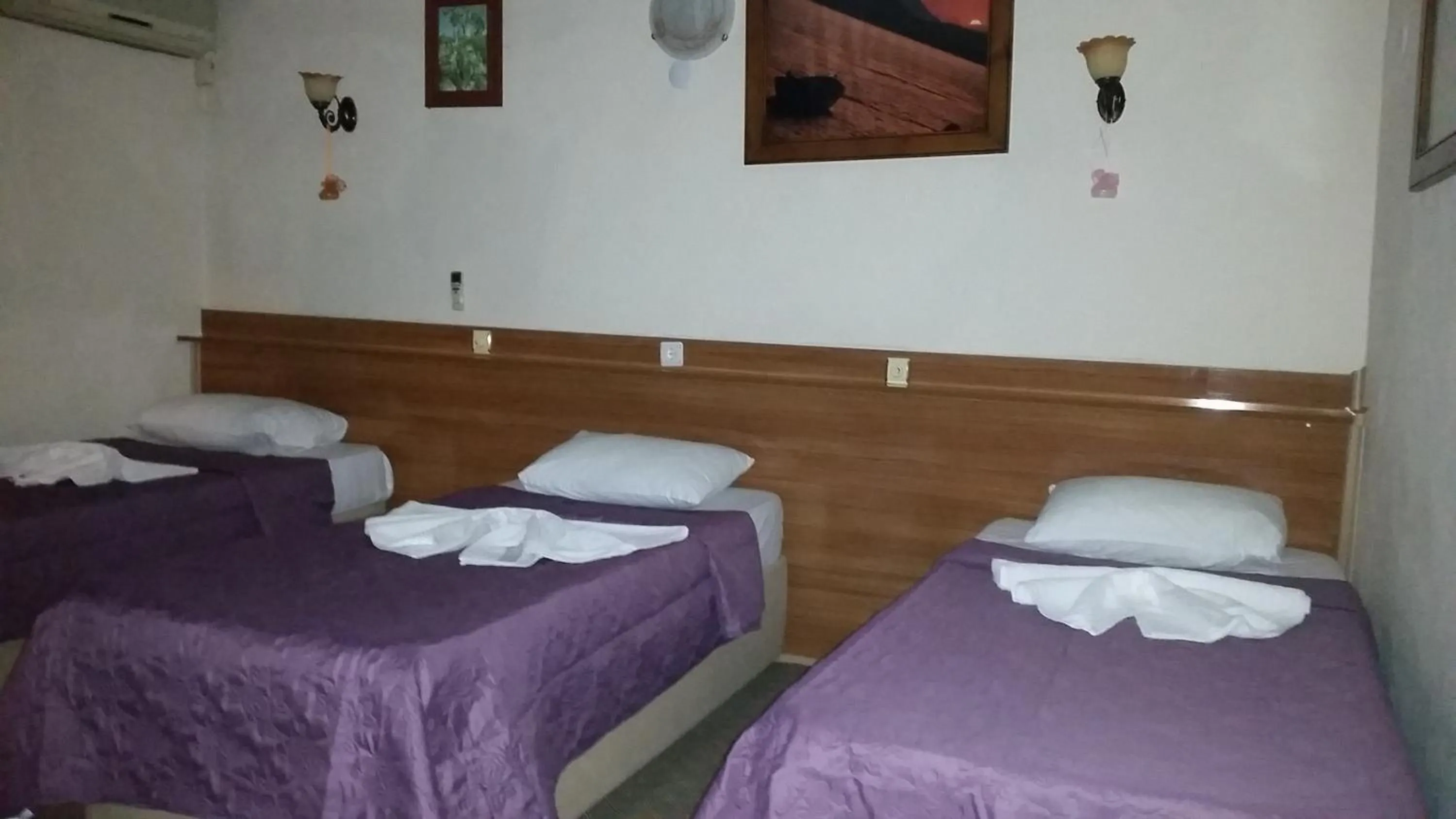 Bed in Selenes Pansiyon