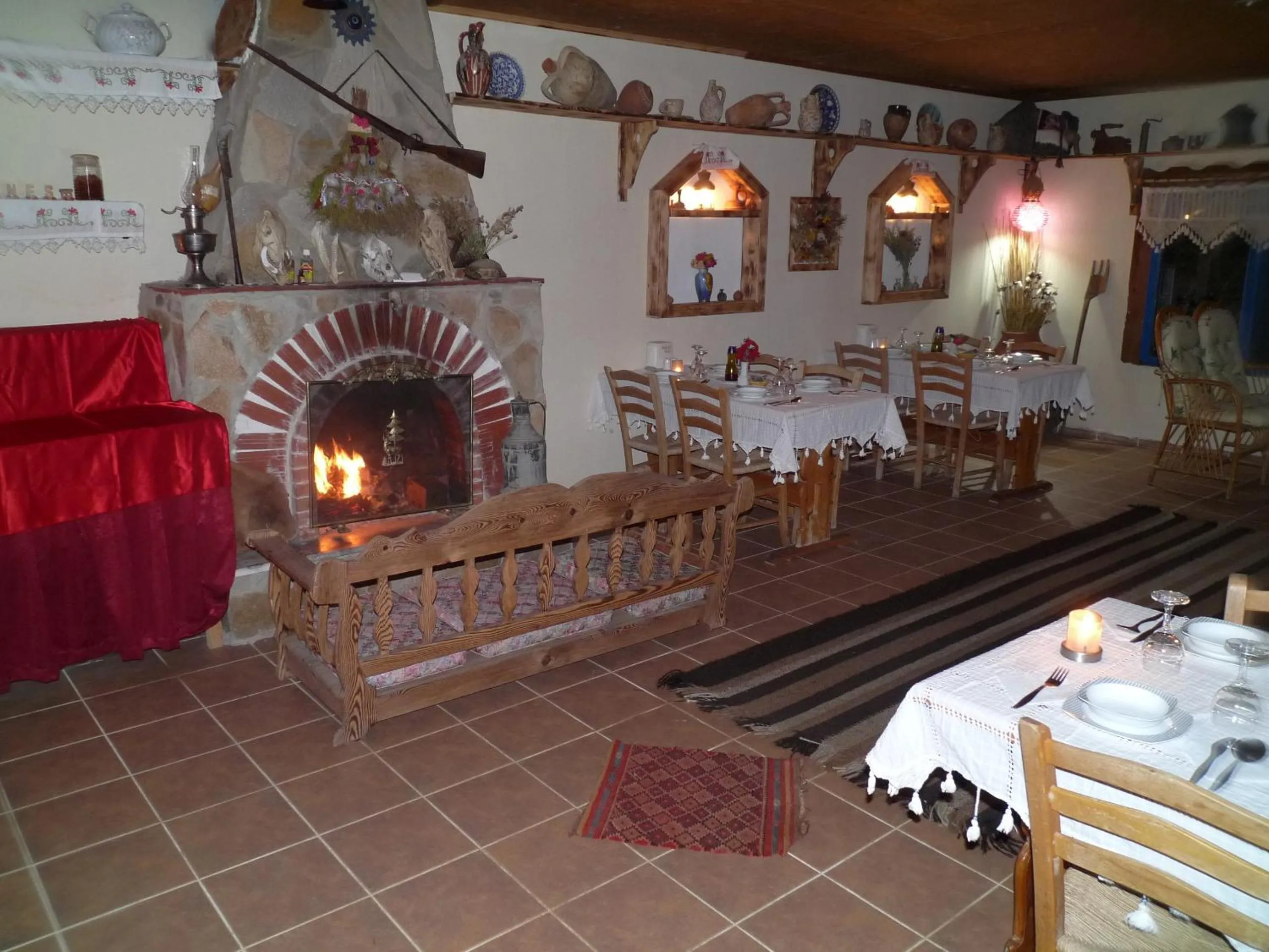 Restaurant/places to eat in Selenes Pansiyon