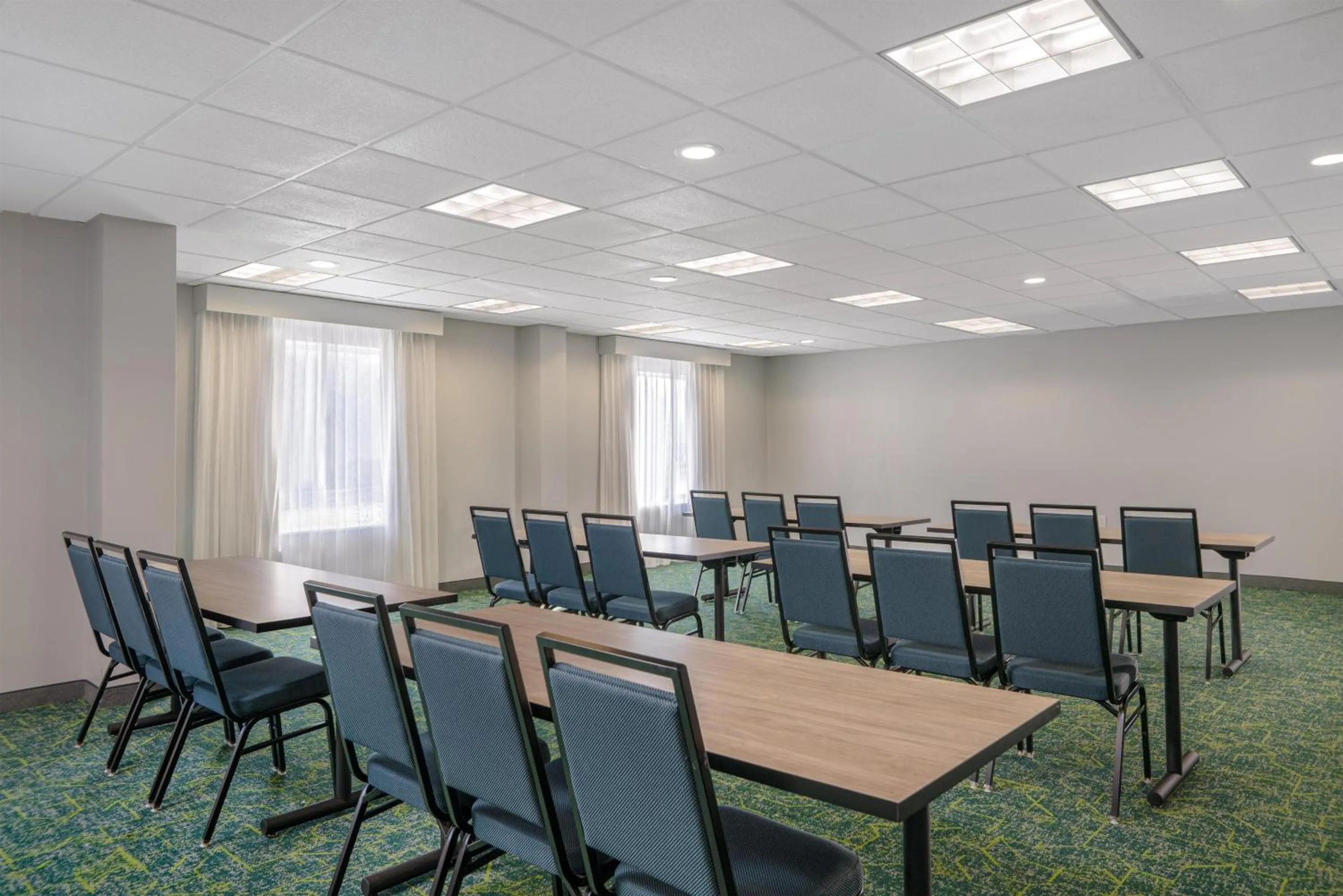 Meeting/conference room in Spark by Hilton Murfreesboro
