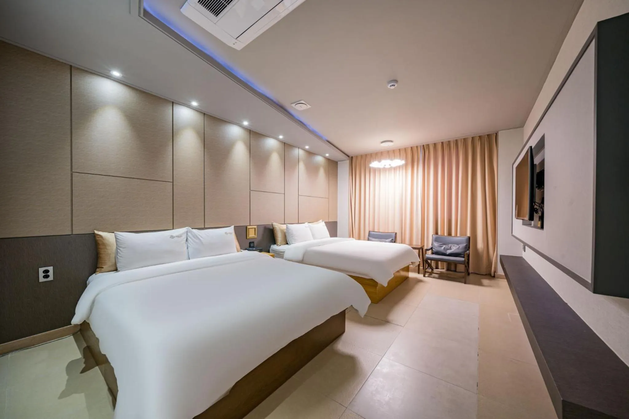 Bed in Yeosu Stay Hotel