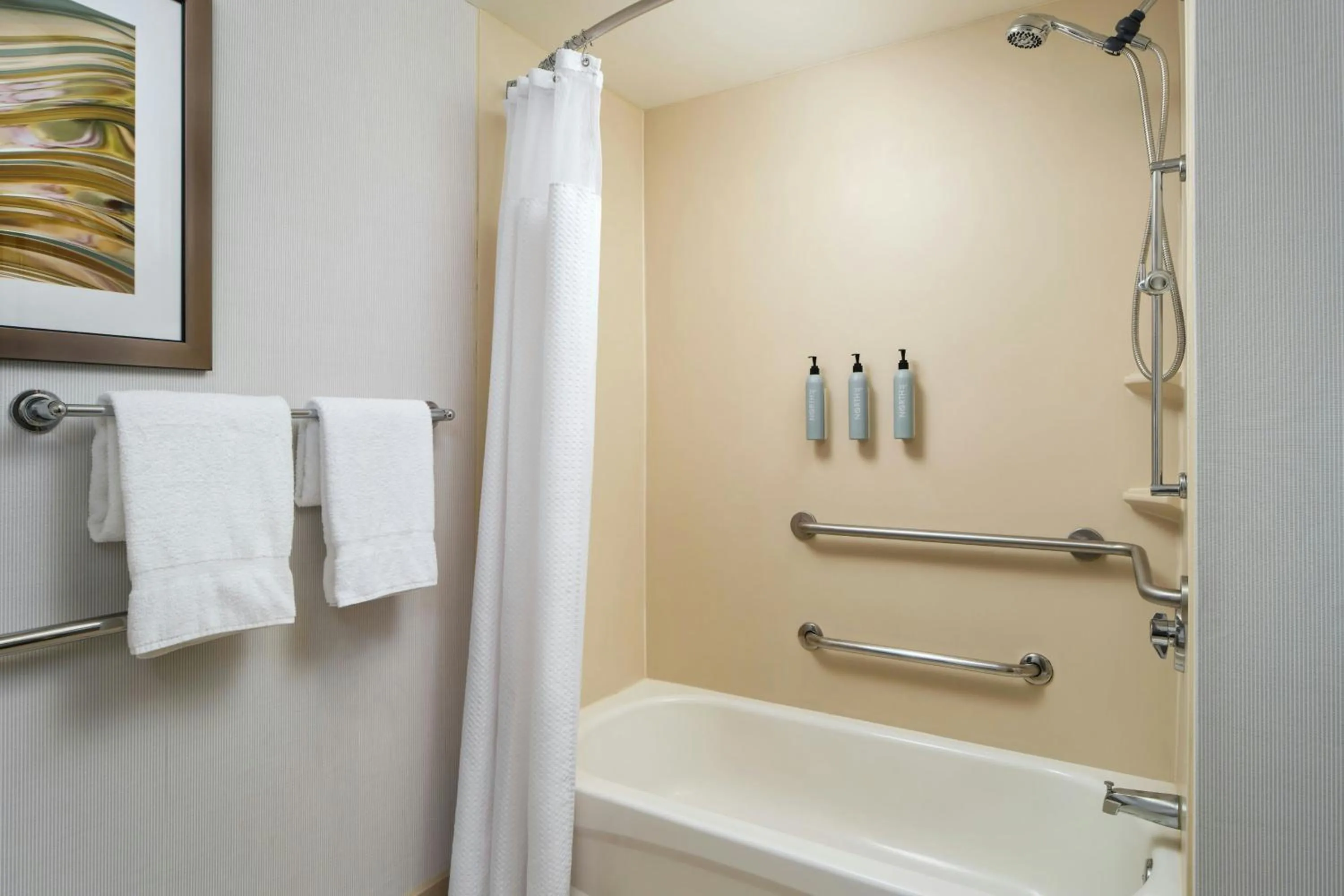 Photo of the whole room in Courtyard by Marriott Akron Stow