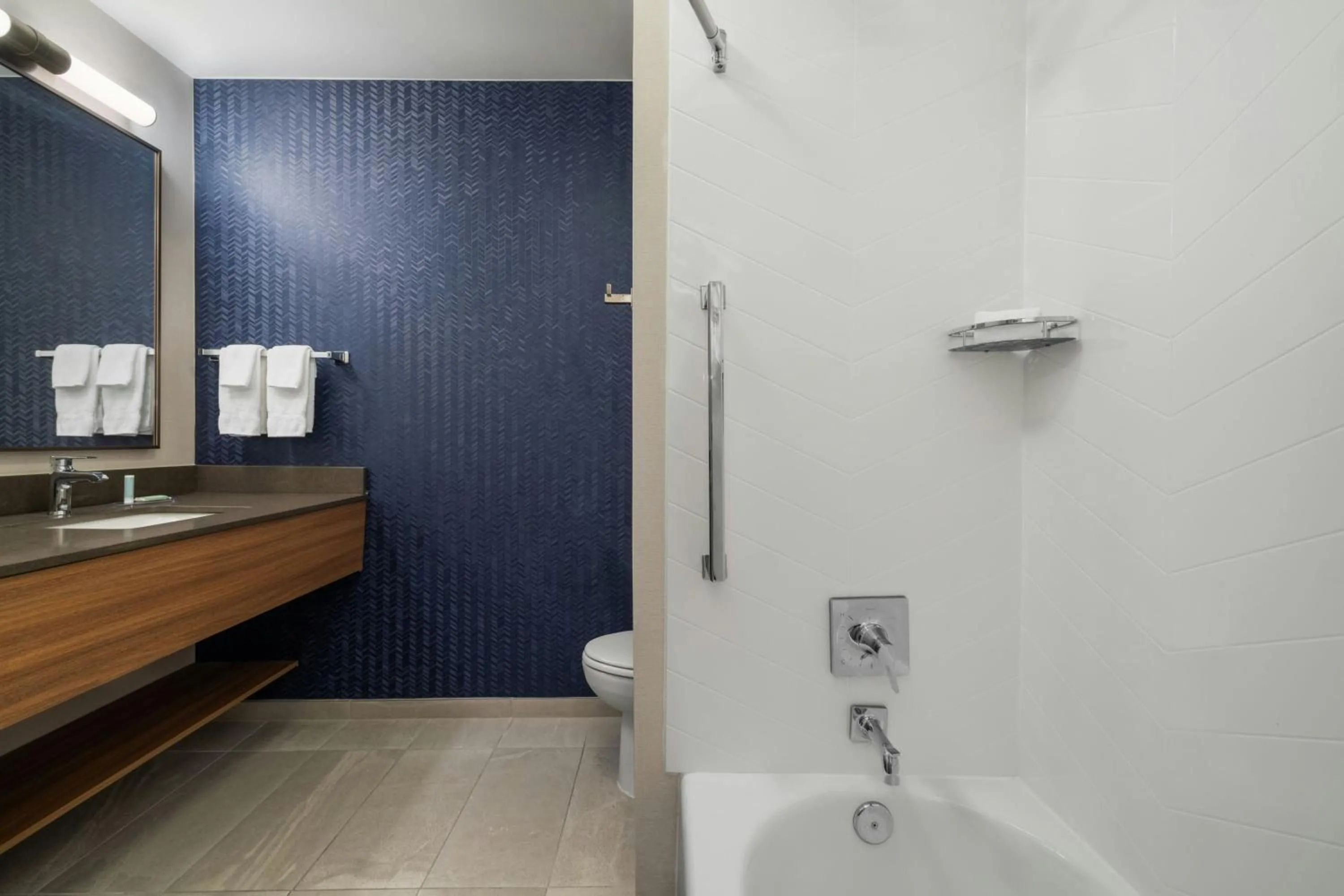 Bathroom in Fairfield Inn & Suites by Marriott Cumberland