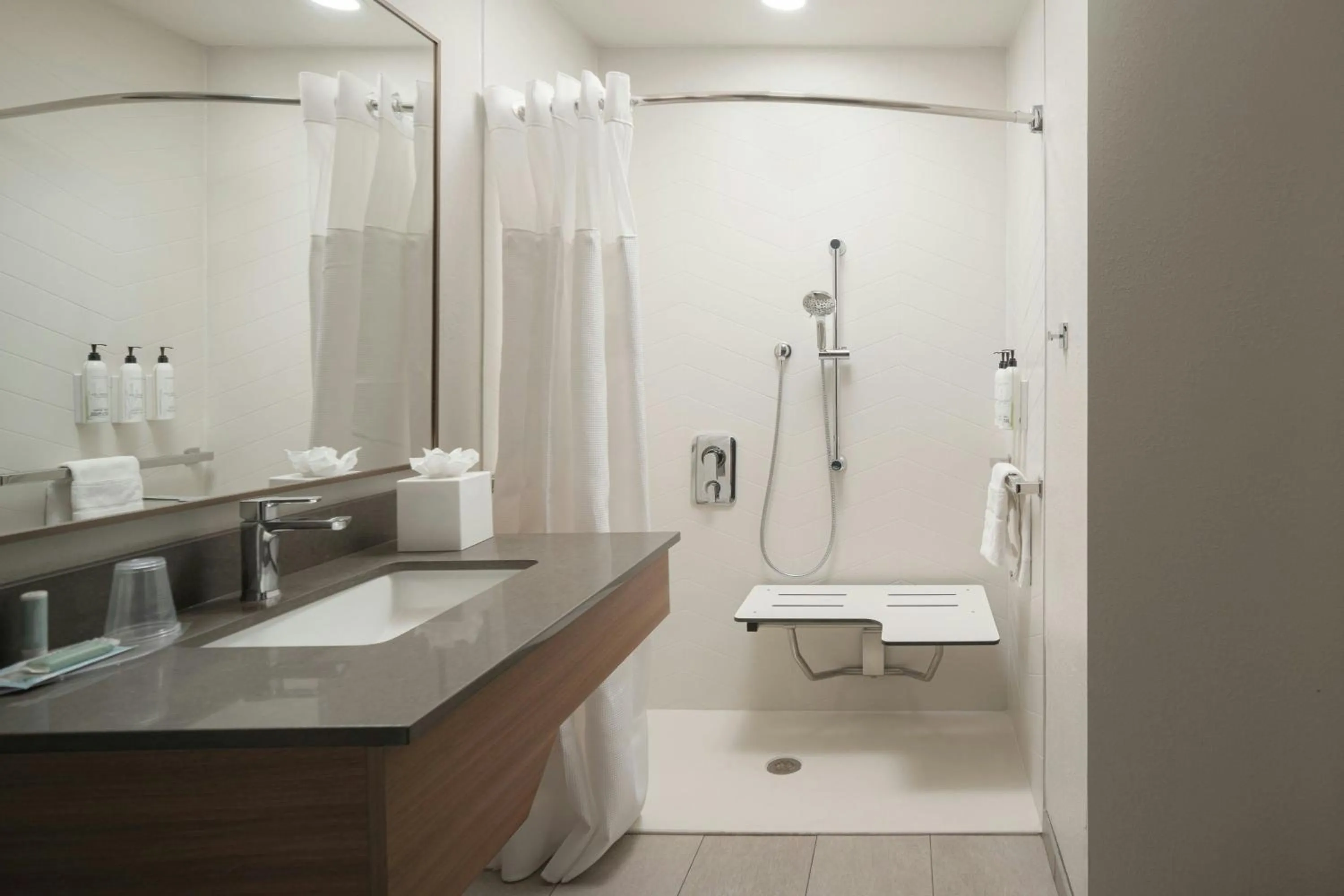 Bathroom in Fairfield Inn and Suites Cleveland