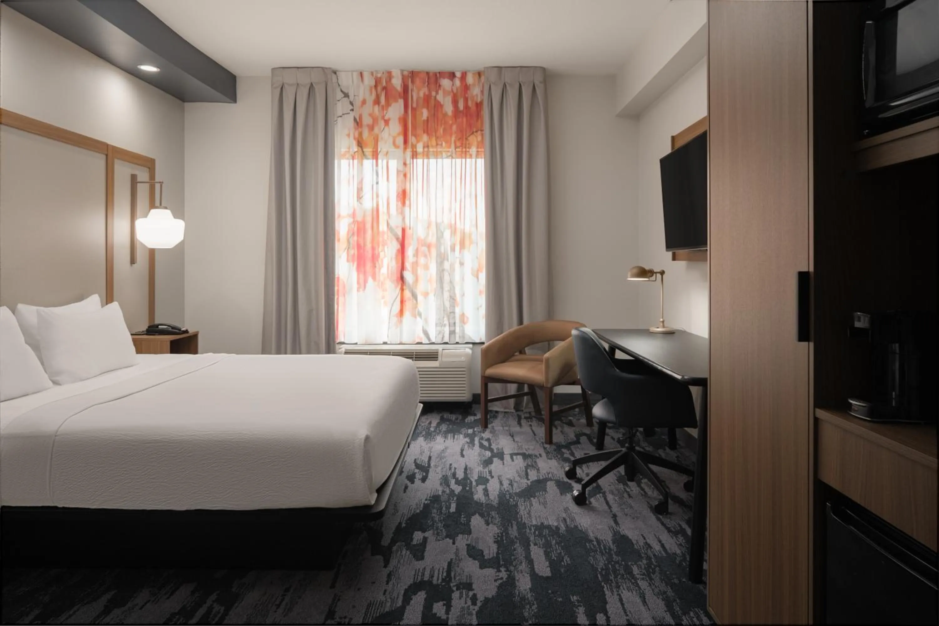 Bed in Fairfield Inn and Suites Cleveland