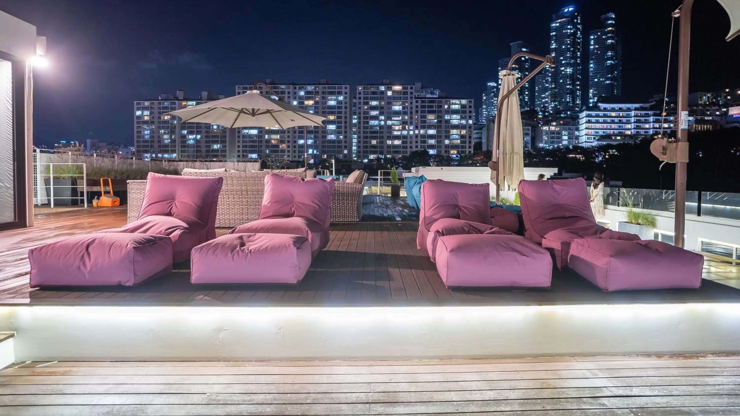 Property building in Hotel Hyggelig