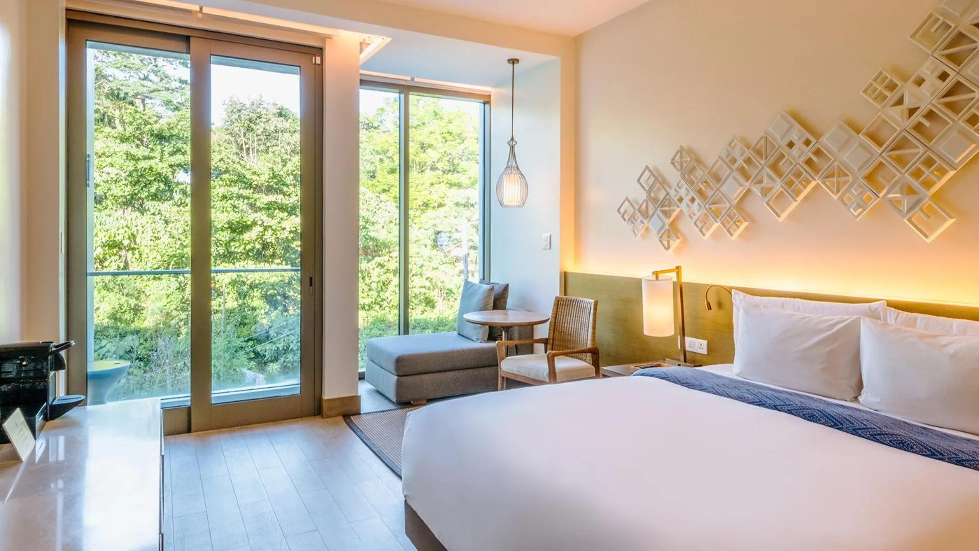 Bedroom, Bed in Crimson Resort and Spa Boracay