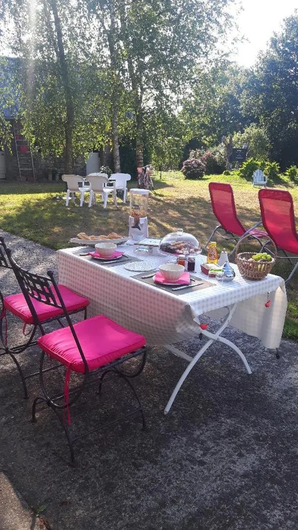 Patio in Chambres d'Hôtes La Clef des Champs Normandie Manche 50