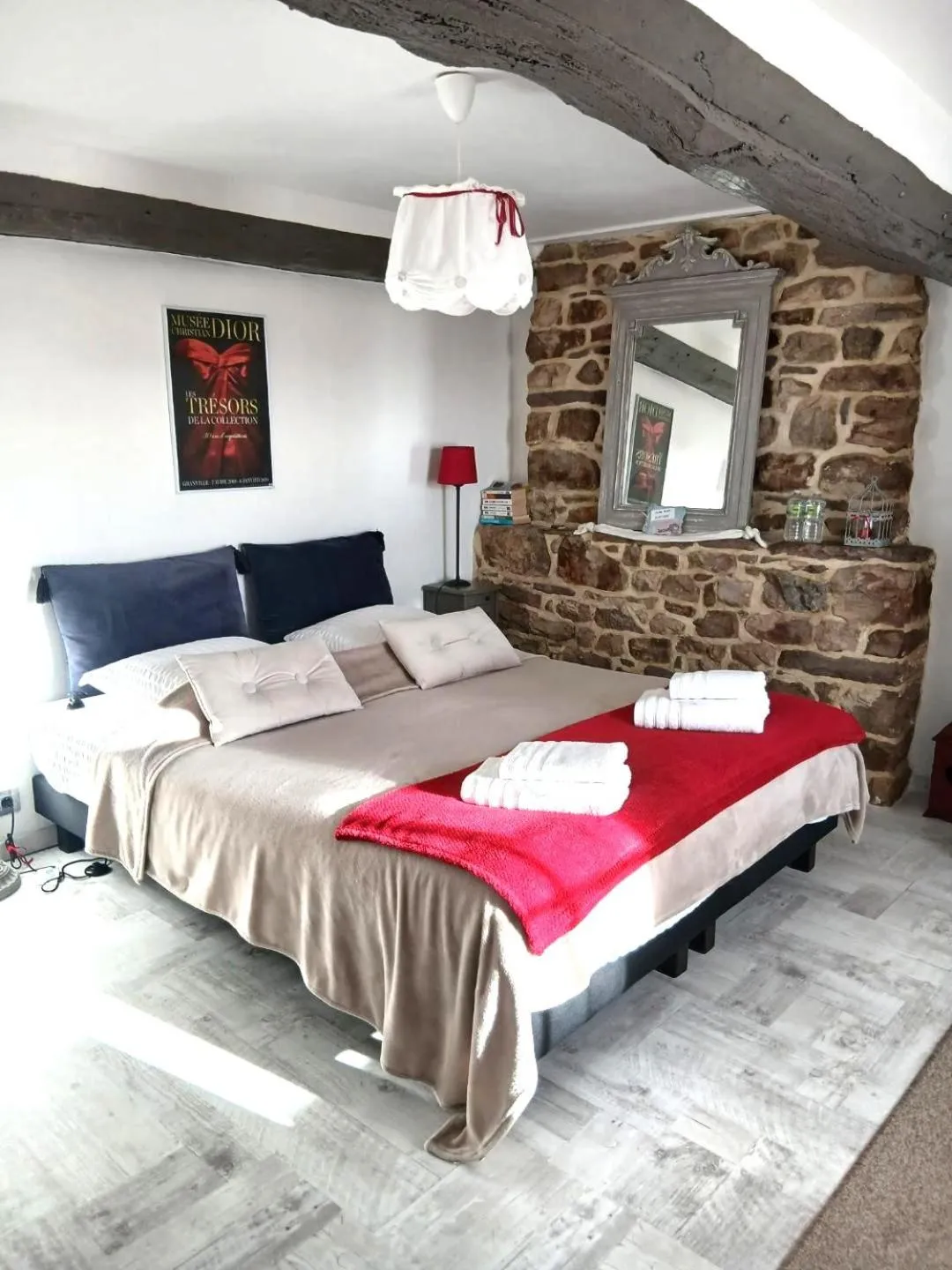 Photo of the whole room, Bed in Chambres d'Hôtes La Clef des Champs Normandie Manche 50