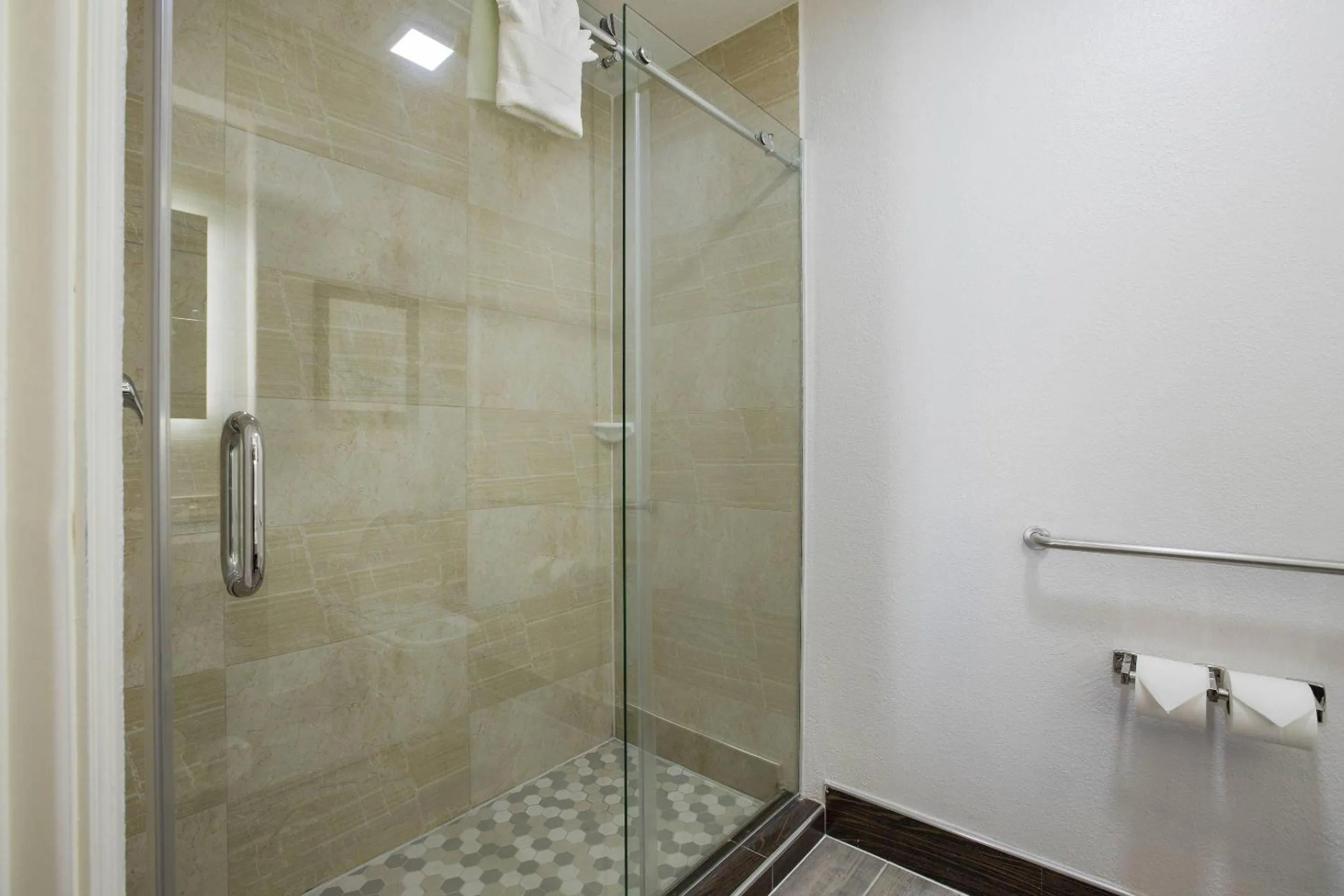 Bedroom in The Leo Collection Detroit, an Ascend Collection Hotel