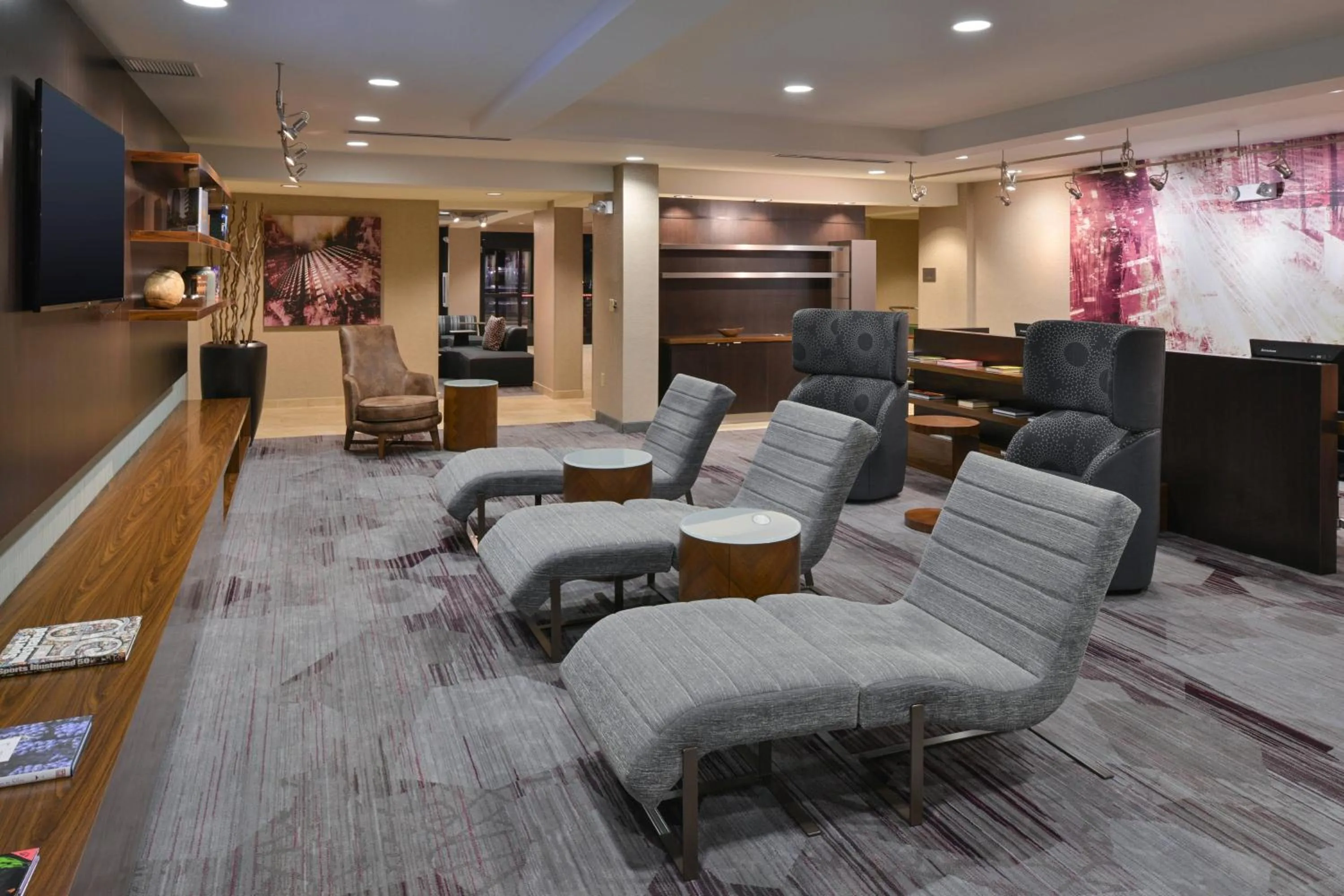 Lobby or reception in Courtyard by Marriott Charlotte Matthews