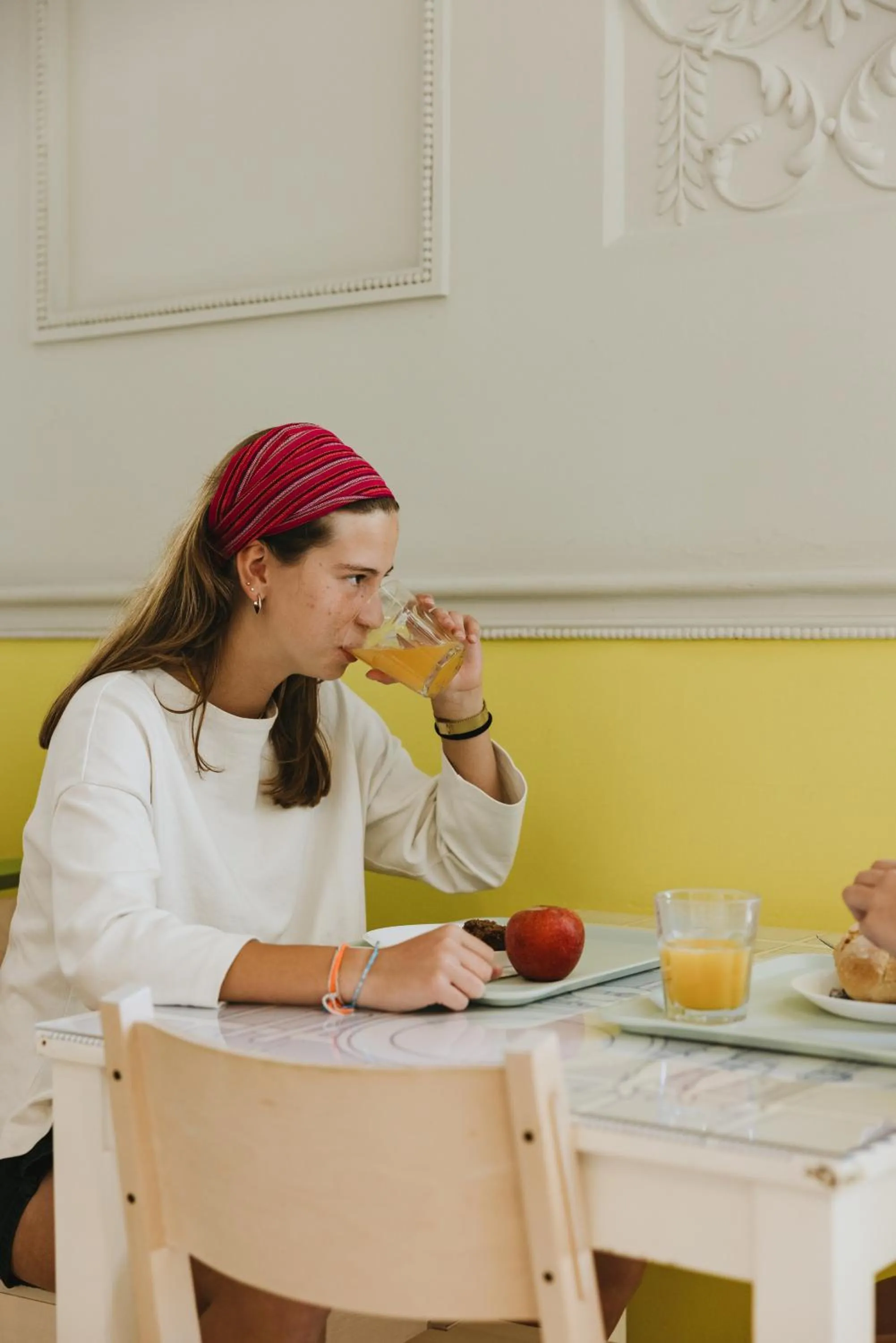Dining area in Lisb'on Hostel