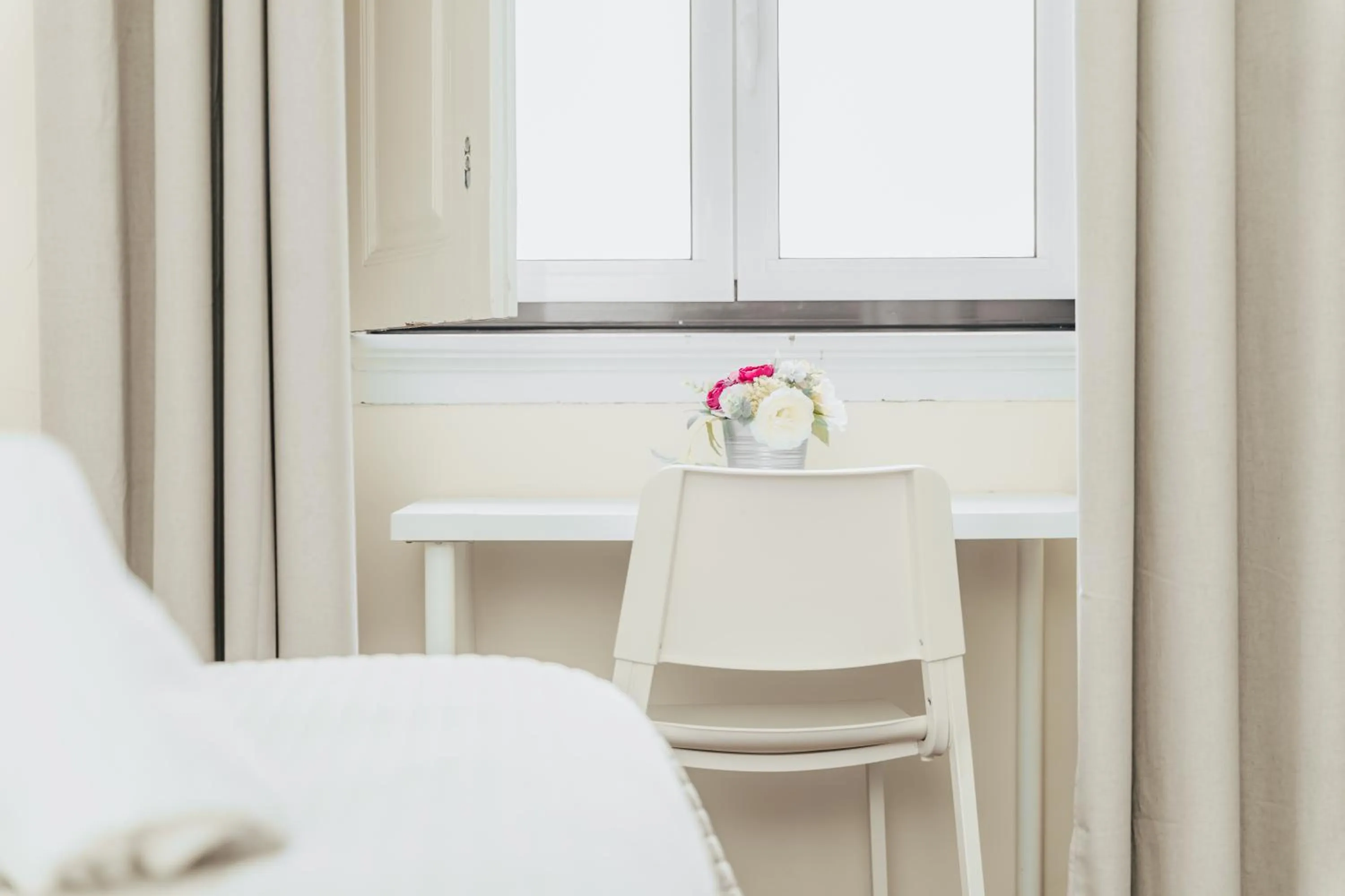 Bedroom, Bed in Lisb'on Hostel