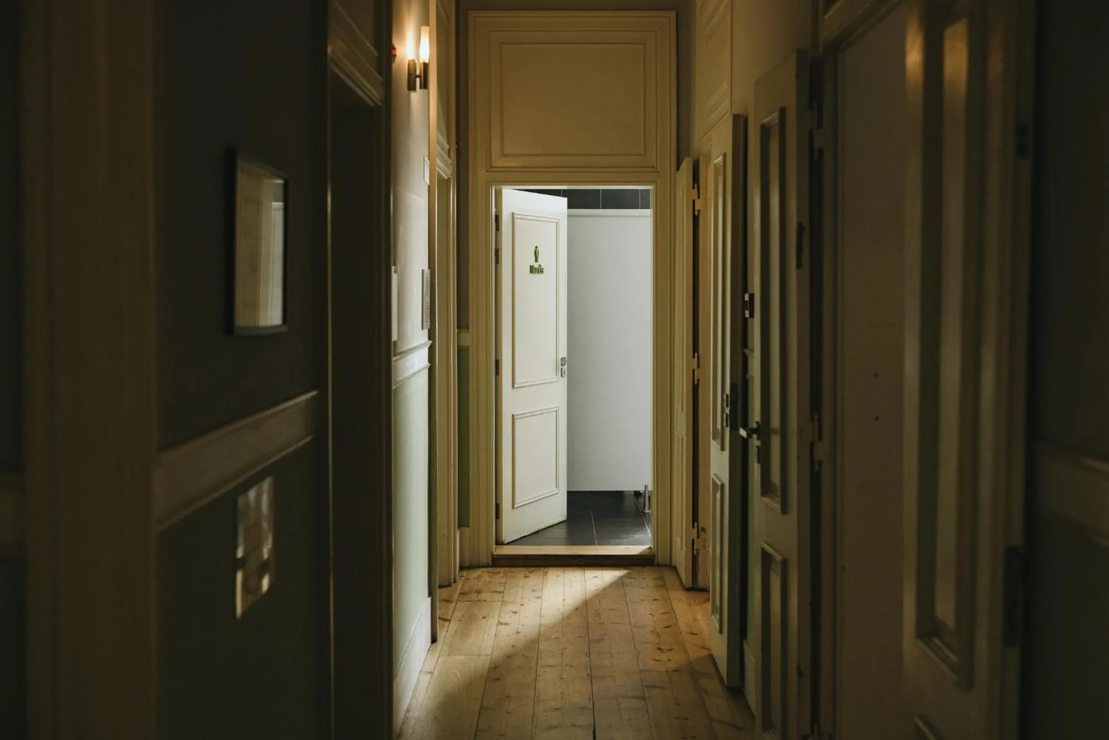 Property building in Lisb'on Hostel