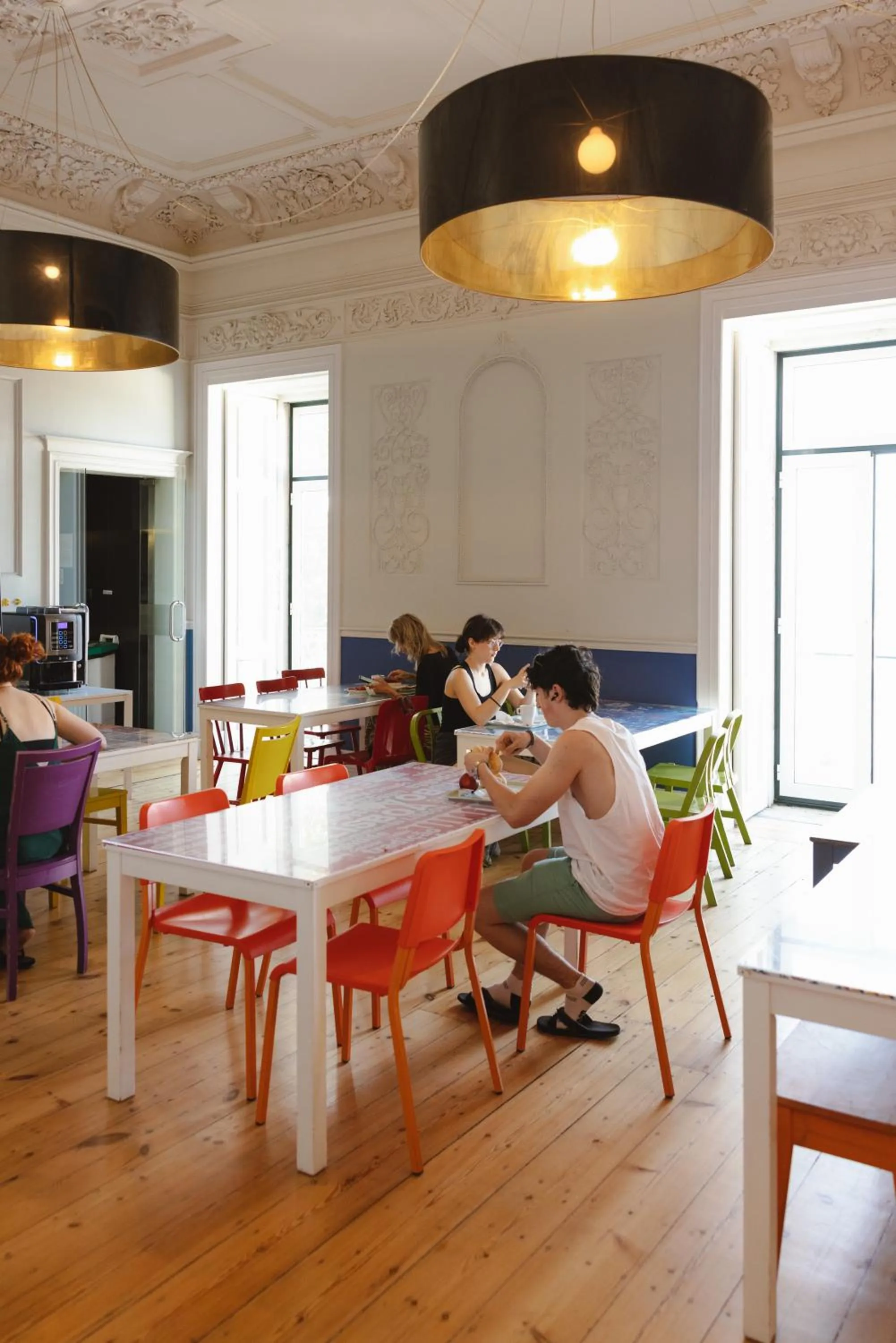 Seating area in Lisb'on Hostel