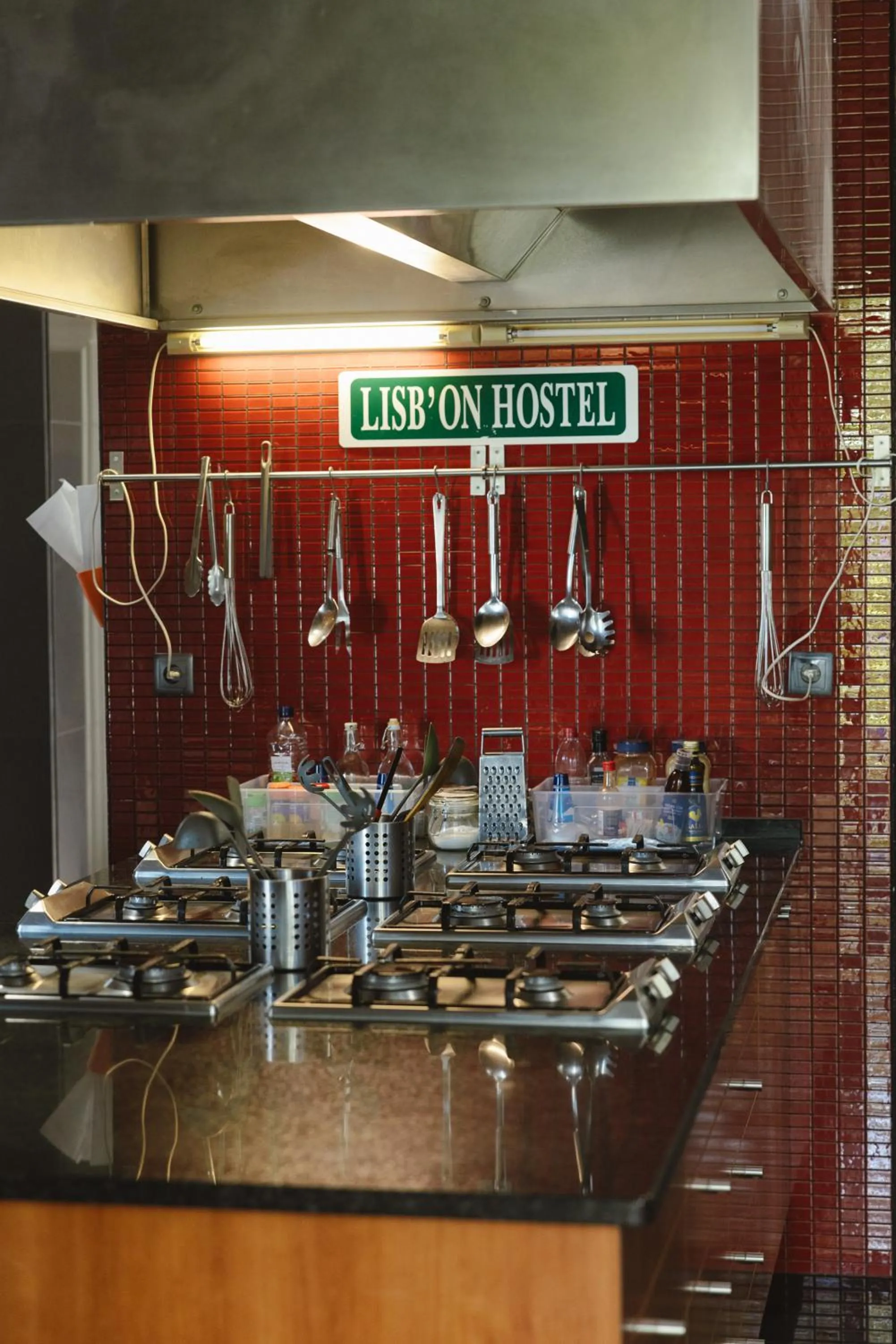 Kitchen or kitchenette in Lisb'on Hostel