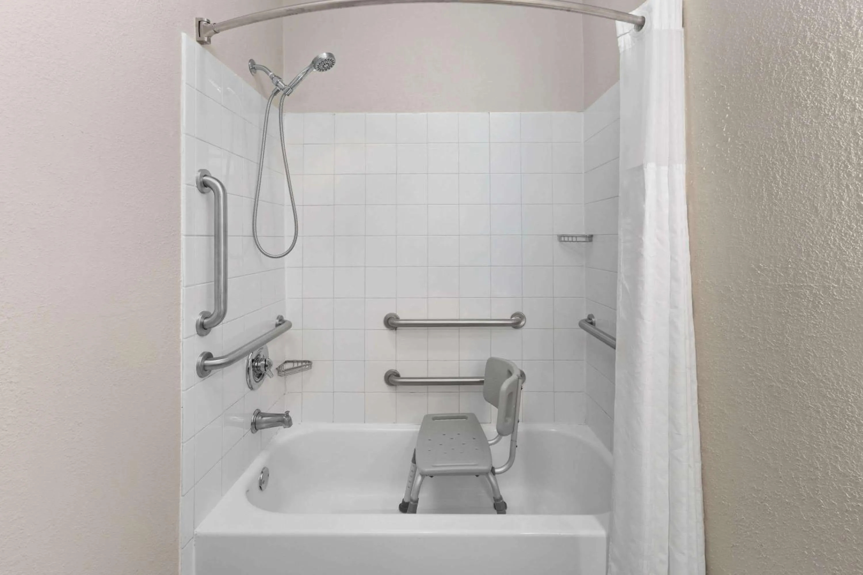 Bathroom in Wingate by Wyndham Marion