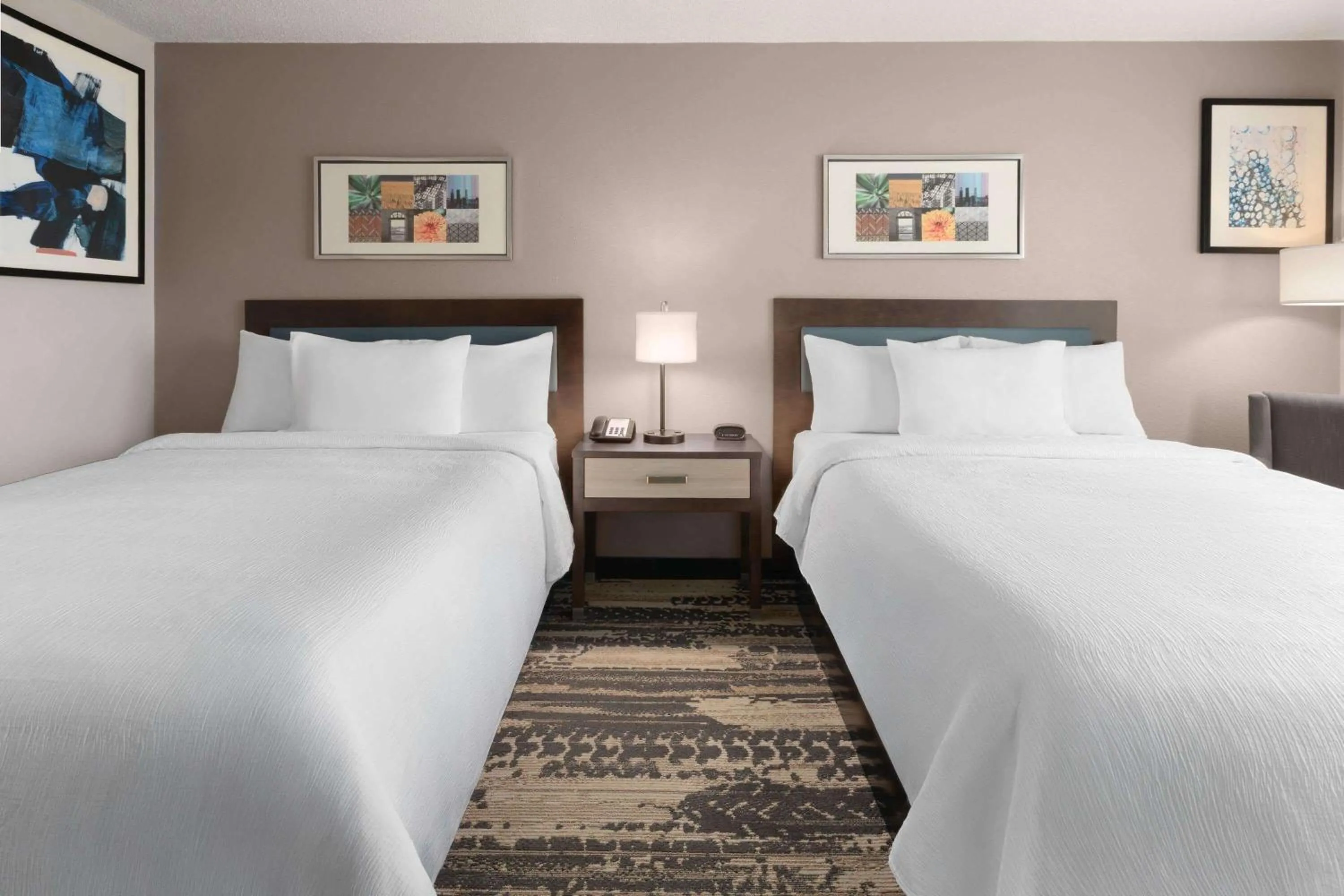 Photo of the whole room, Bed in Wingate by Wyndham Marion