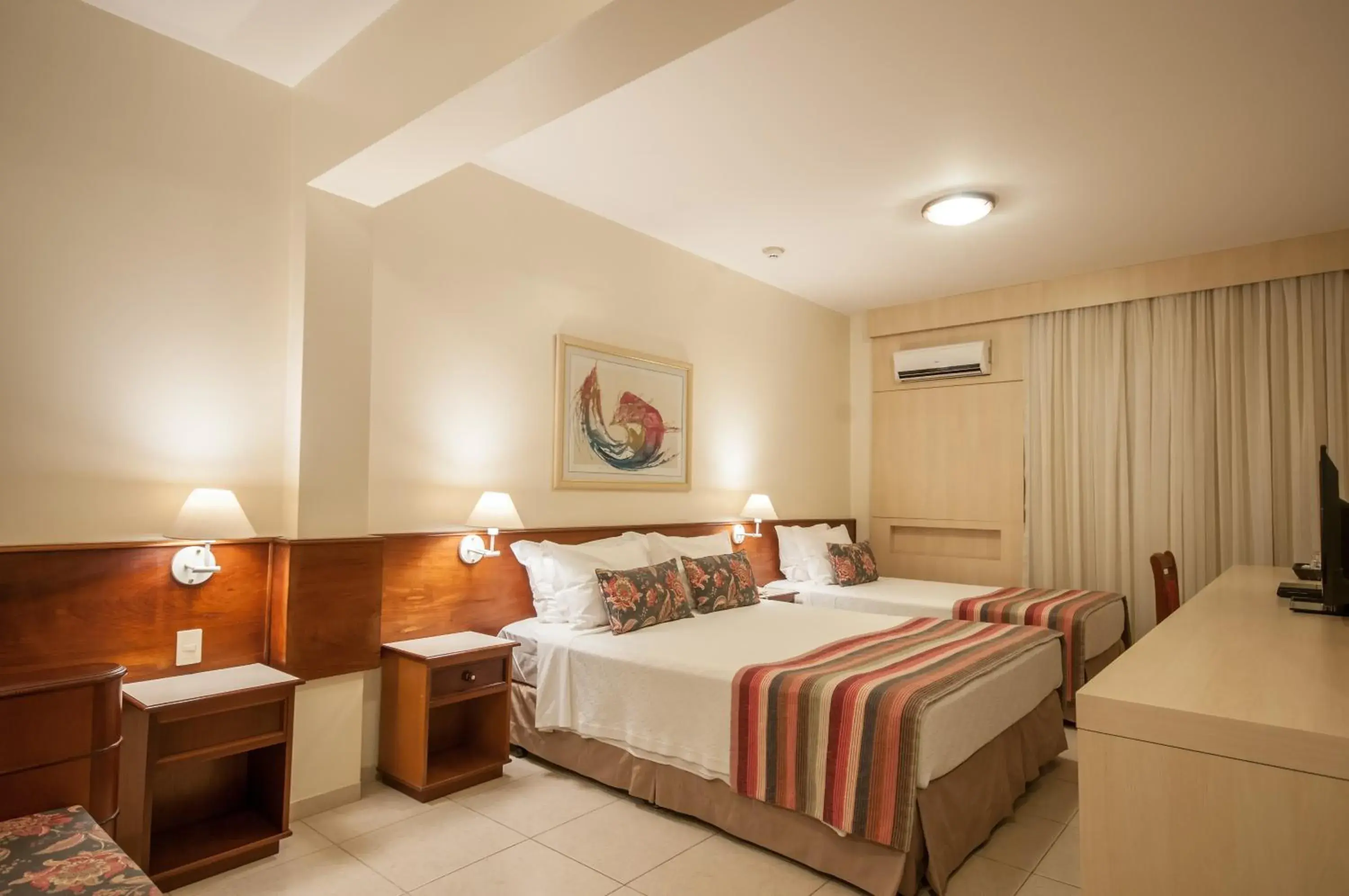 Family Room in Saint Peter Hotel Family Room in Saint Peter Hotel