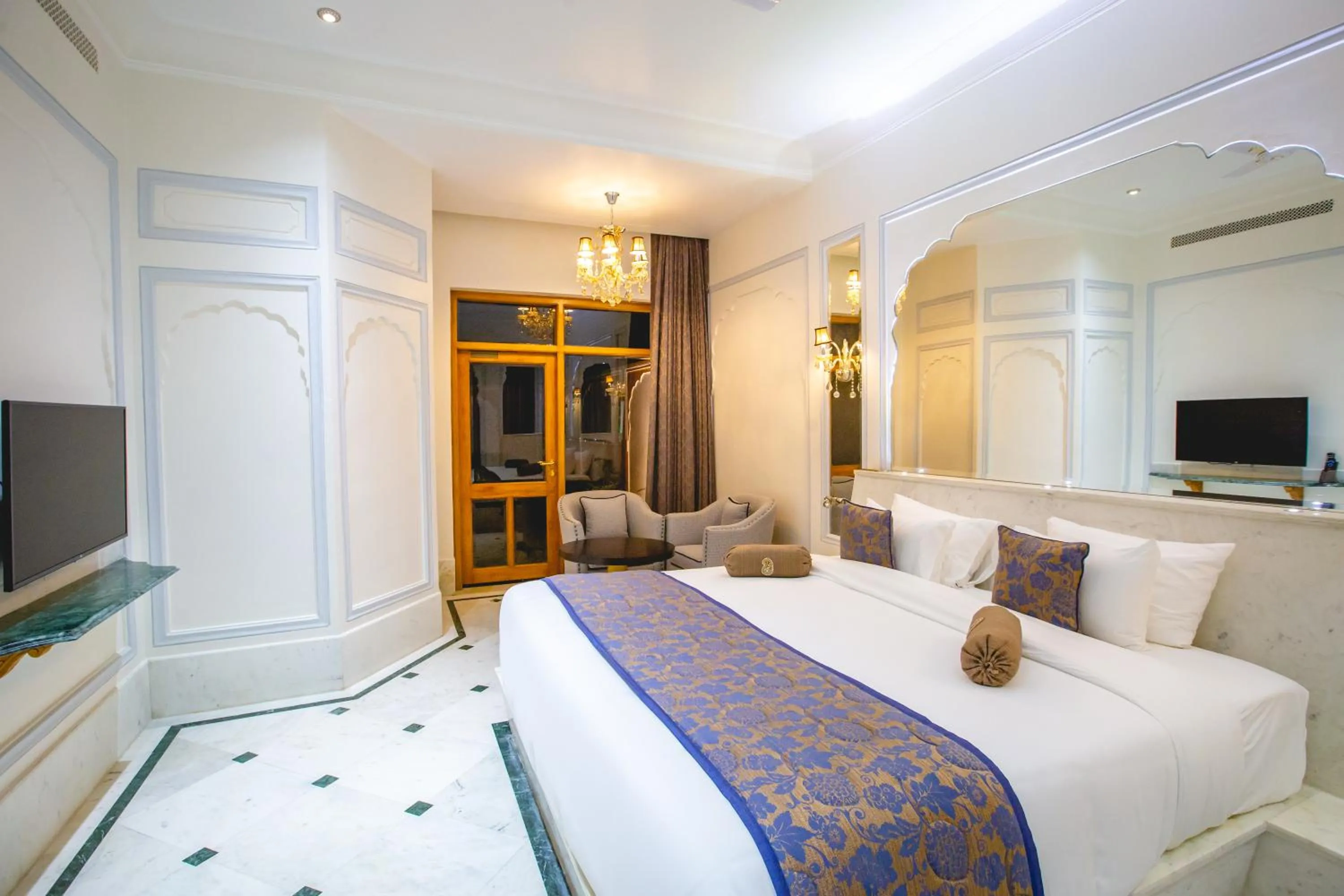 Bedroom, Bed in Buena Vista Luxury Garden Spa Resort