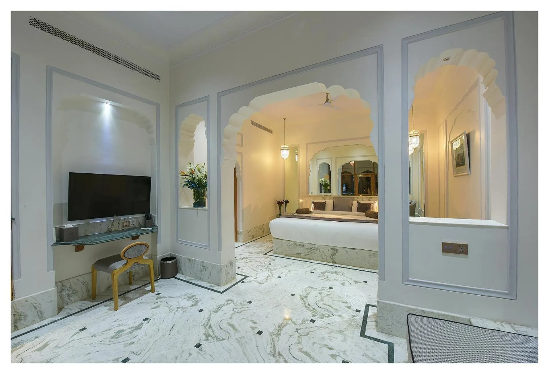 Bedroom, Bed in Buena Vista Luxury Garden Spa Resort