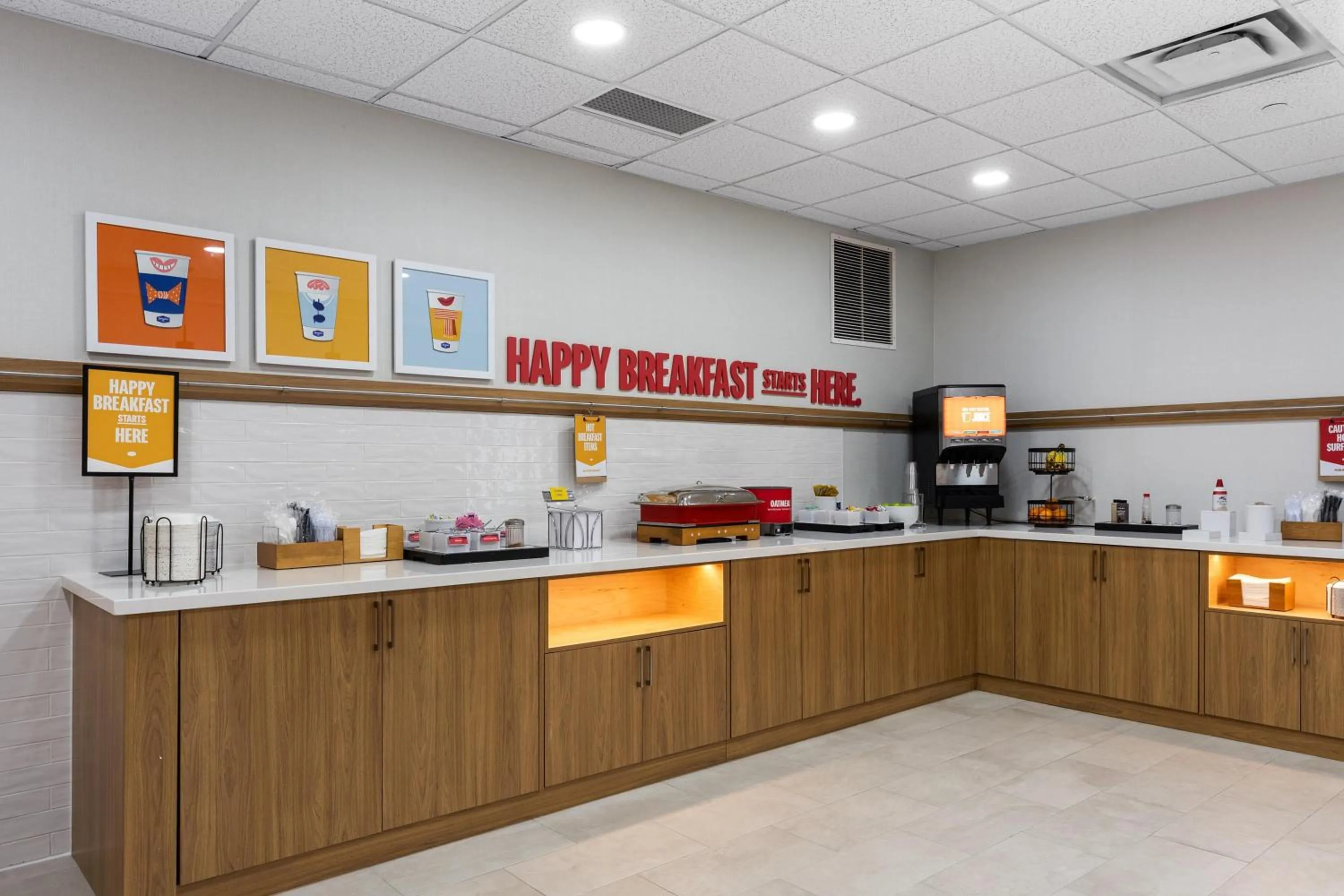 Breakfast in Hampton Inn & Suites Tampa-Wesley Chapel