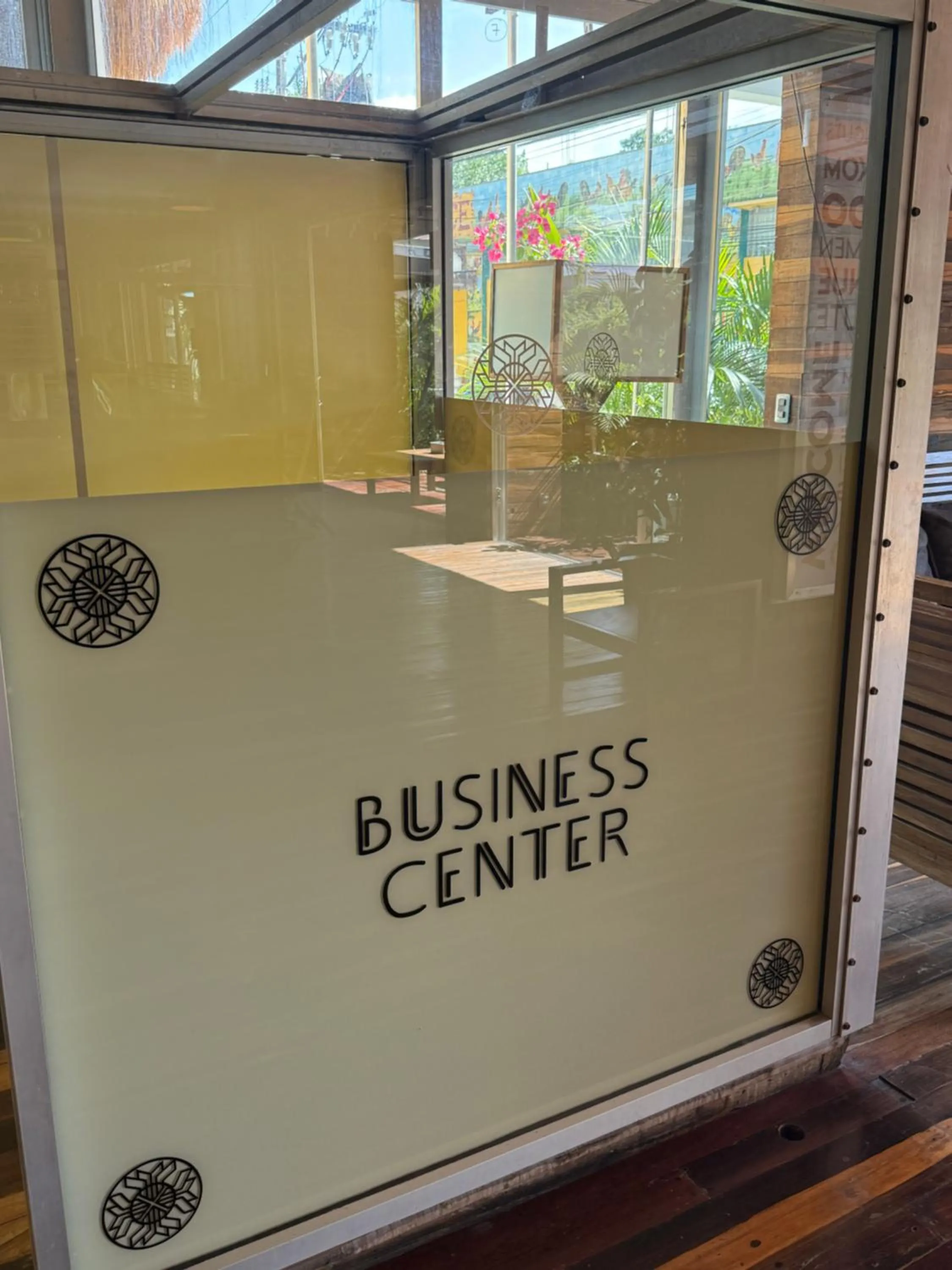 Business facilities in Reina Roja Hotel Boutique