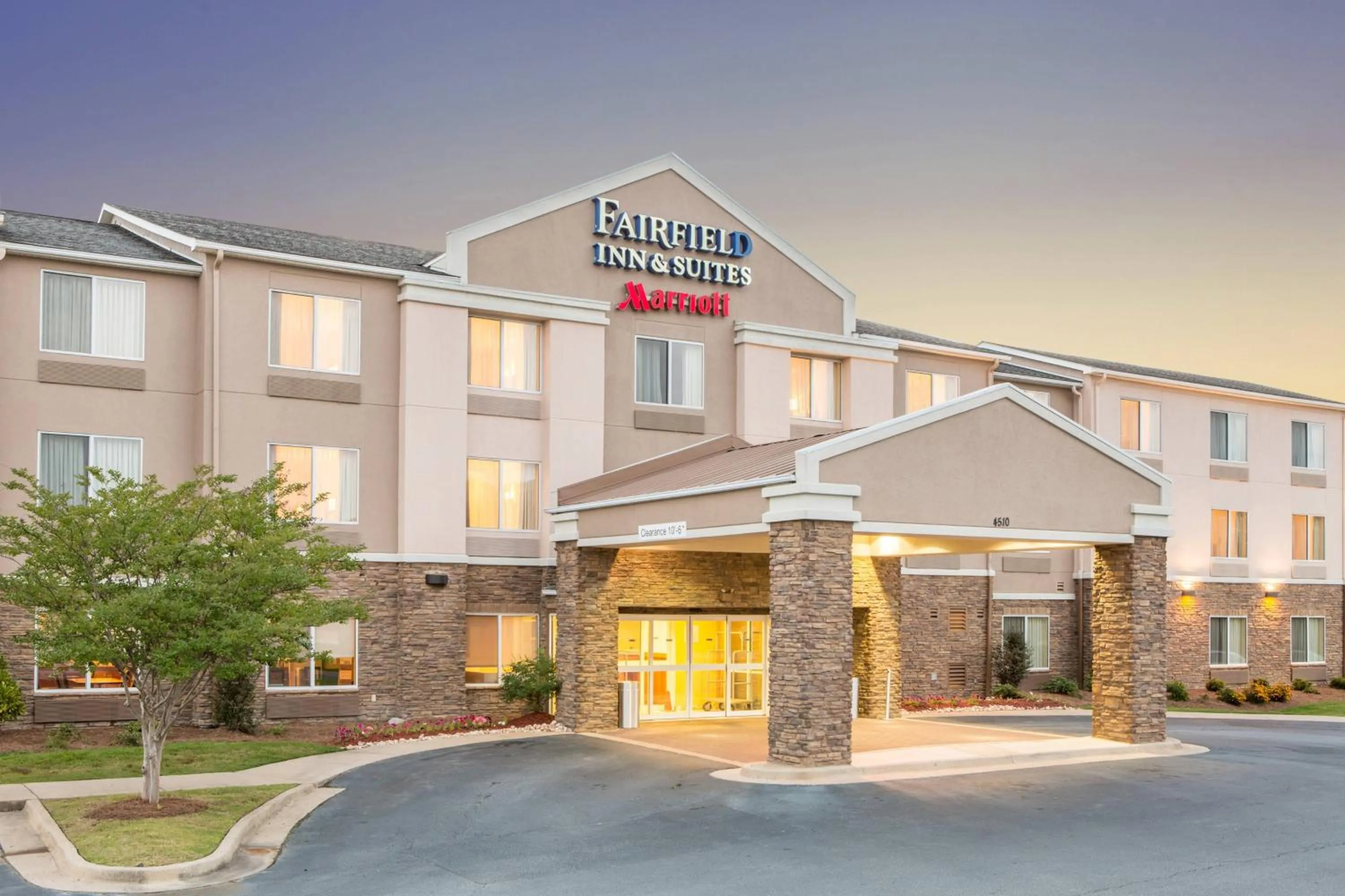 Property building in Fairfield Inn & Suites by Marriott Columbus