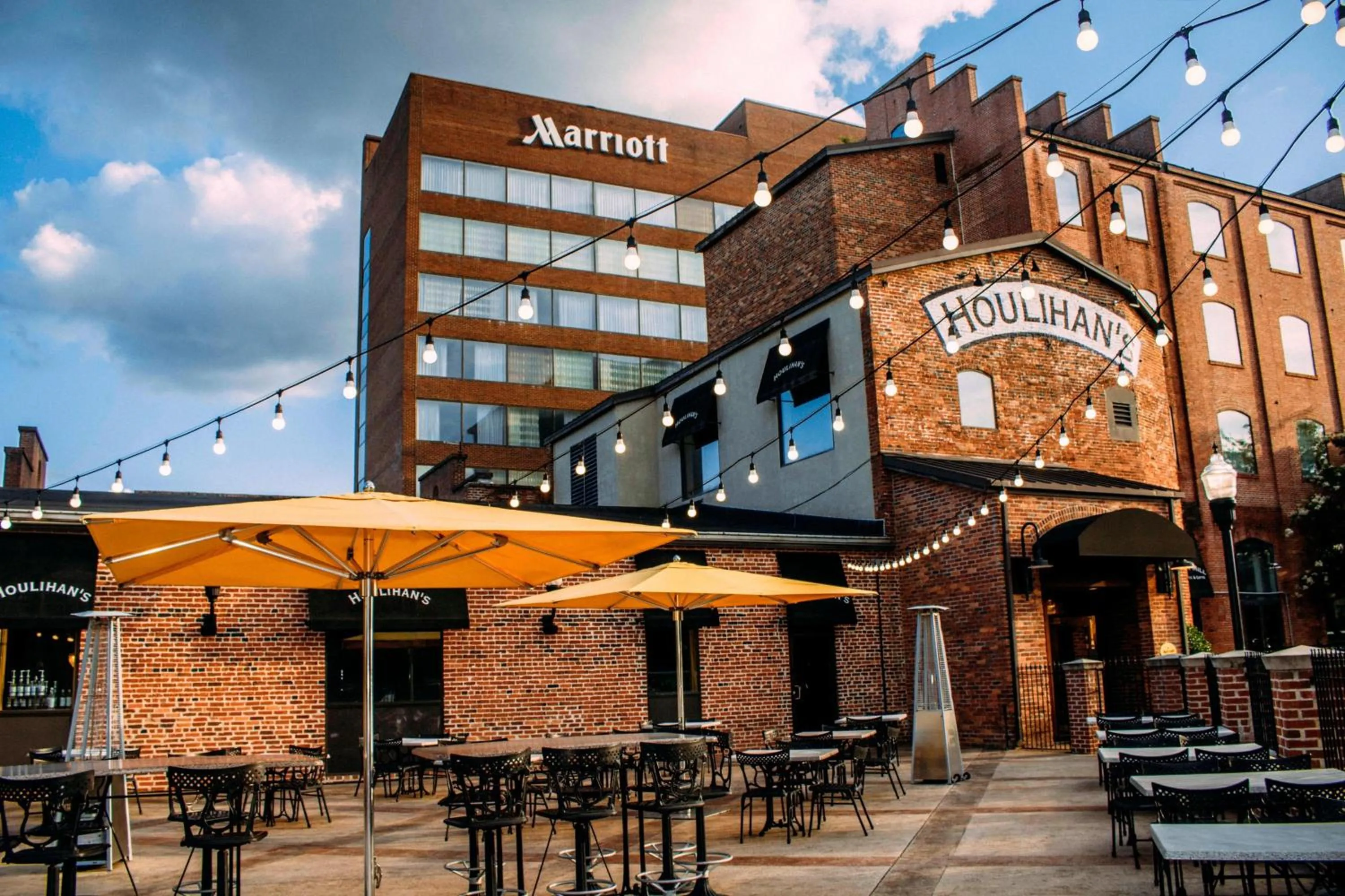 Restaurant/places to eat in Columbus Marriott